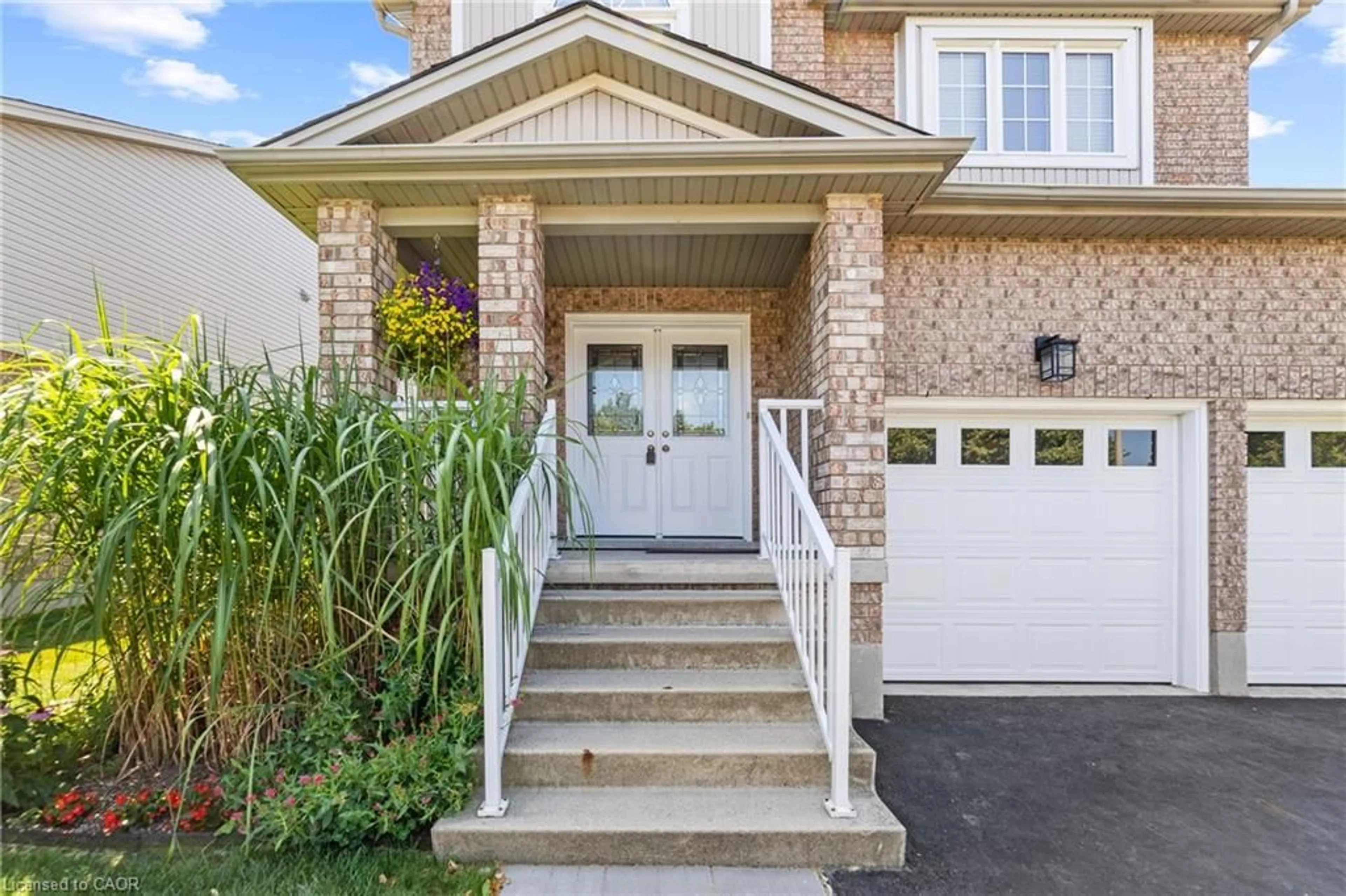 Unknown for 82 Griffith Dr, Grimsby Ontario L3M 5K9