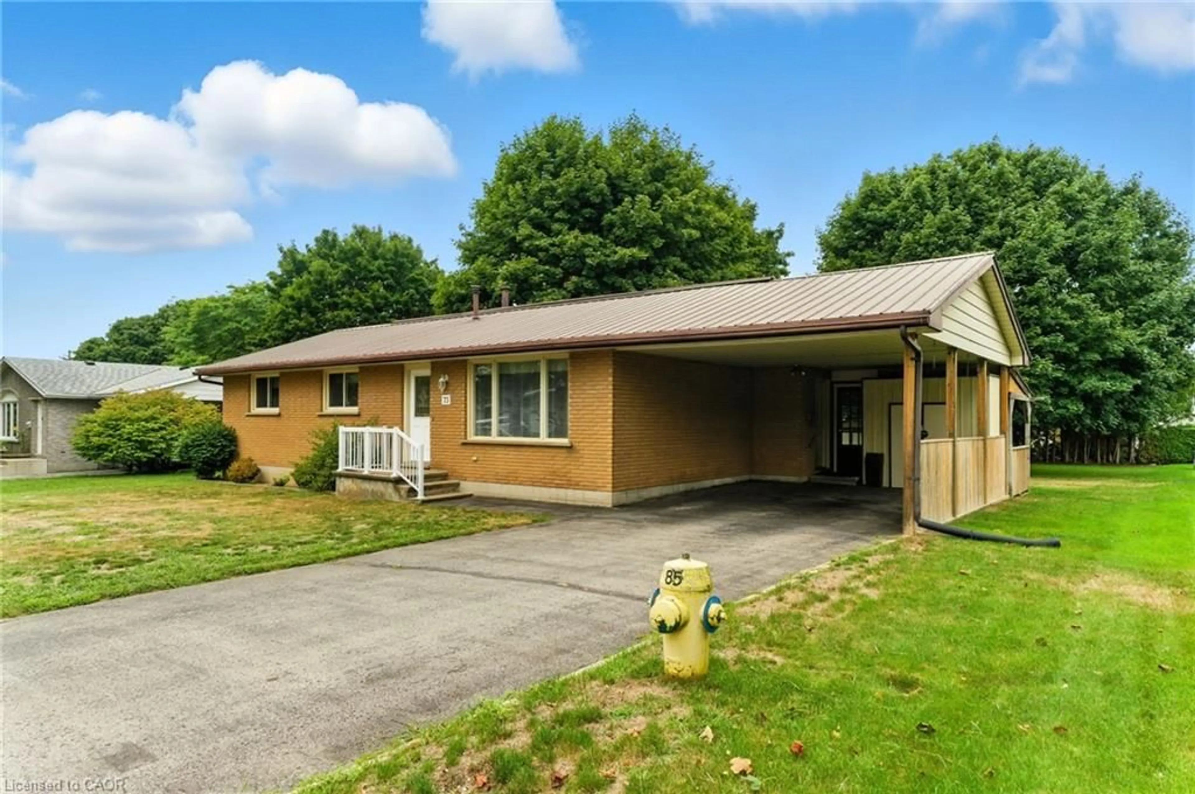 A pic from outside/outdoor area/front of a property/back of a property/a pic from drone, street for 73 Second Ave, Delhi Ontario N4B 1E4