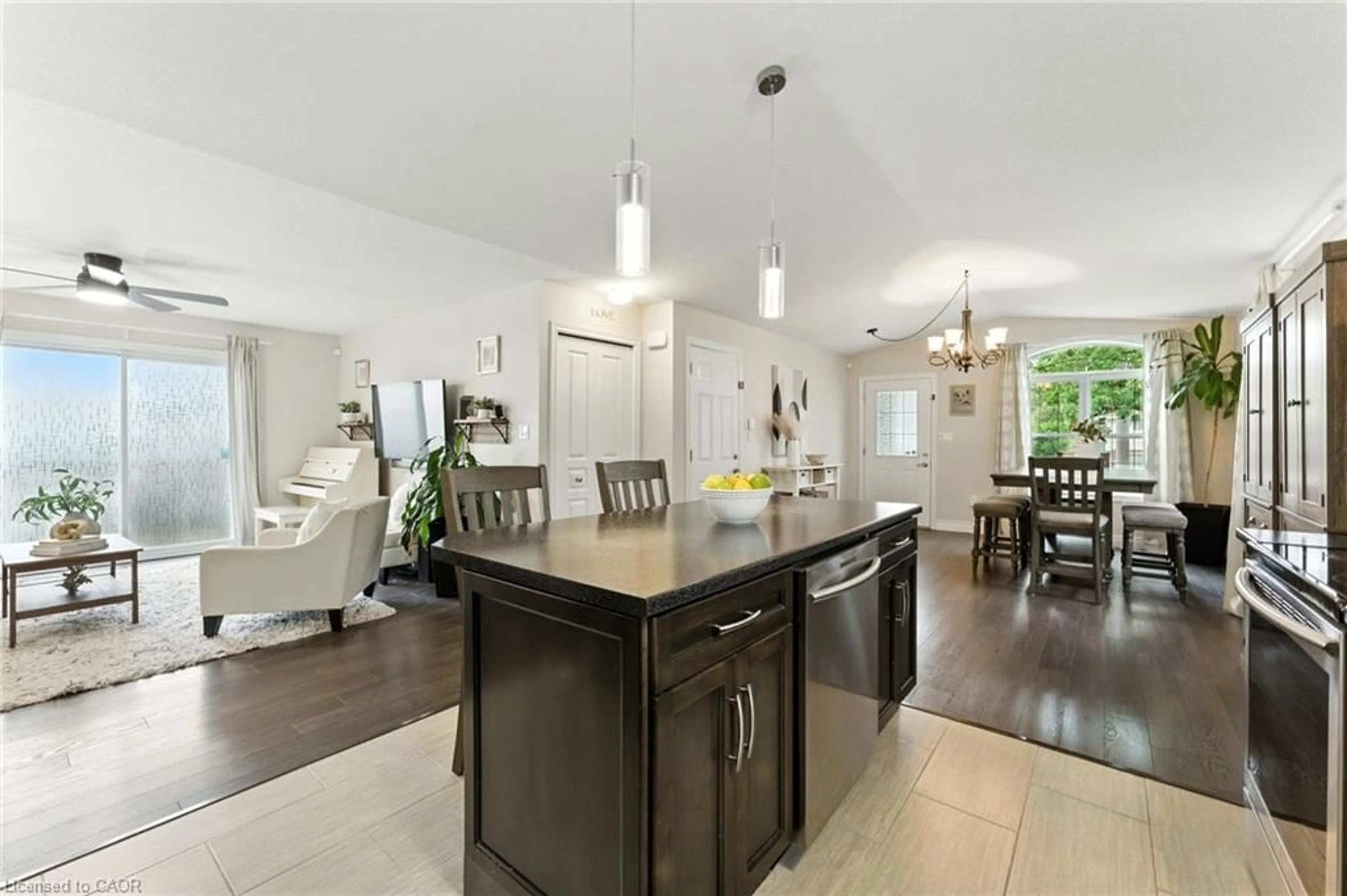 Open concept kitchen, ceramic/tile floor for 331 Clyde Rd, Cambridge Ontario N1R 1L4