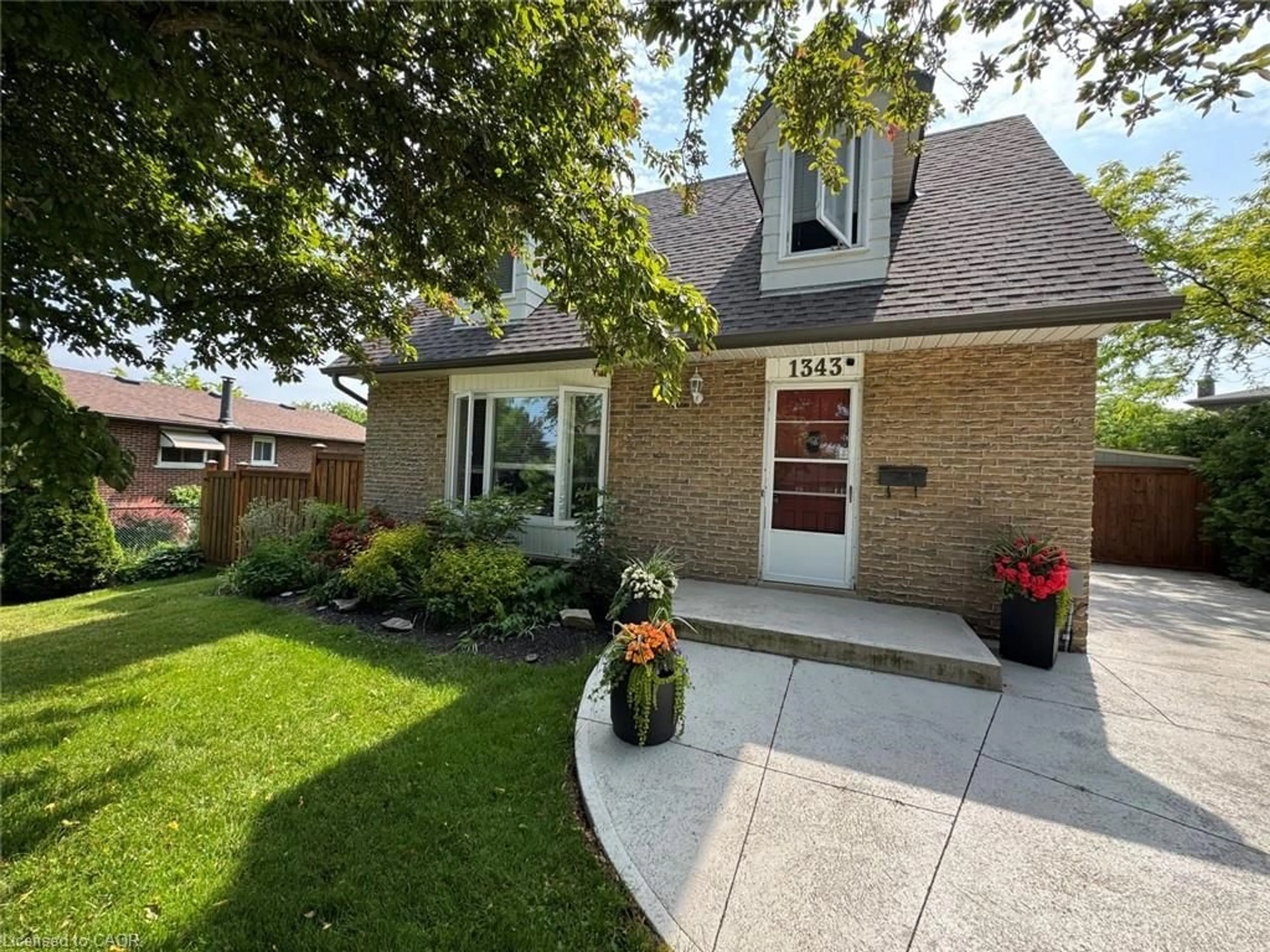 Home with brick exterior material, street for 1343 Janina Blvd, Burlington Ontario L7P 1K5