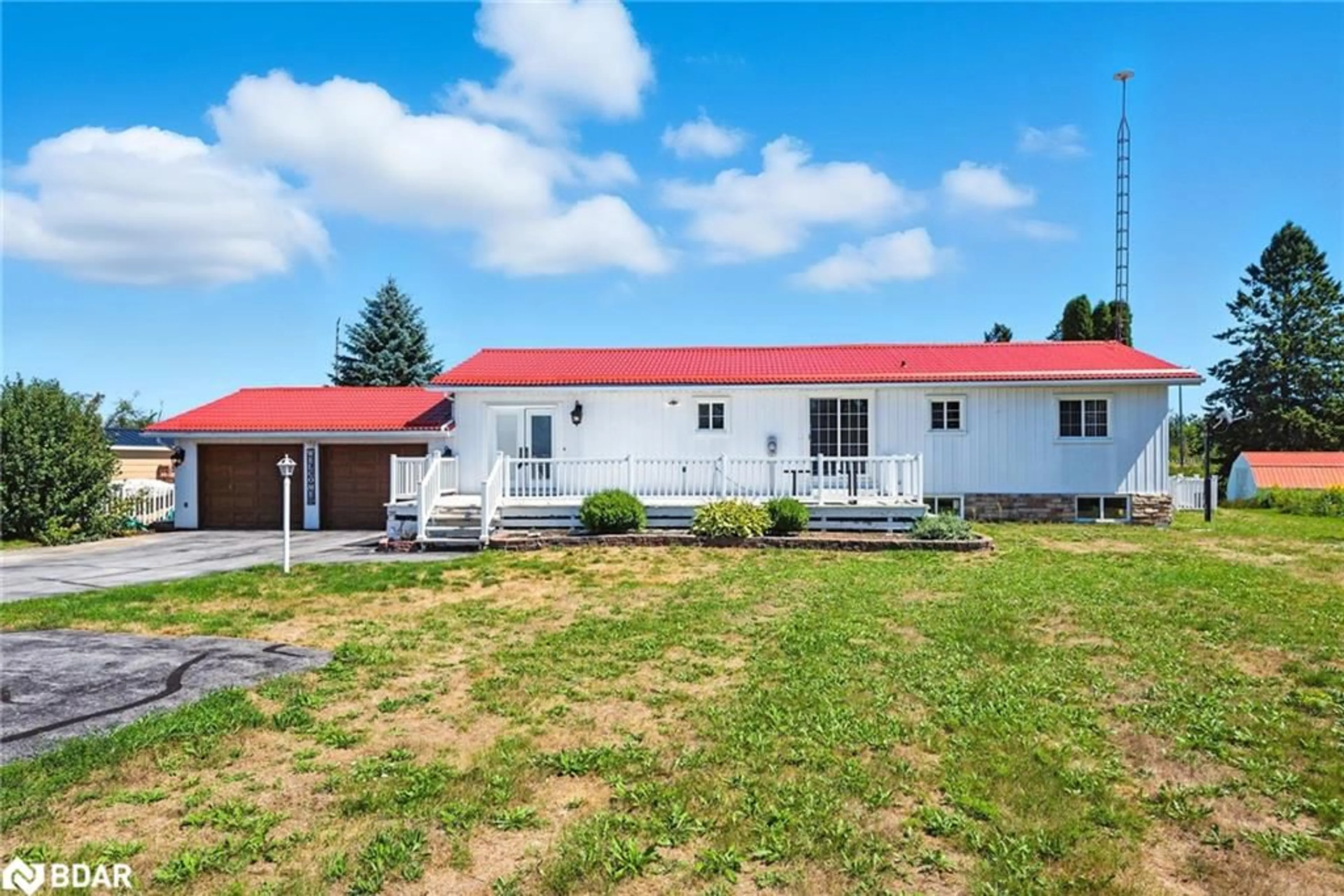 A pic from outside/outdoor area/front of a property/back of a property/a pic from drone, building for 128 Pearns Rd, Fenelon Falls Ontario K0M 1N0