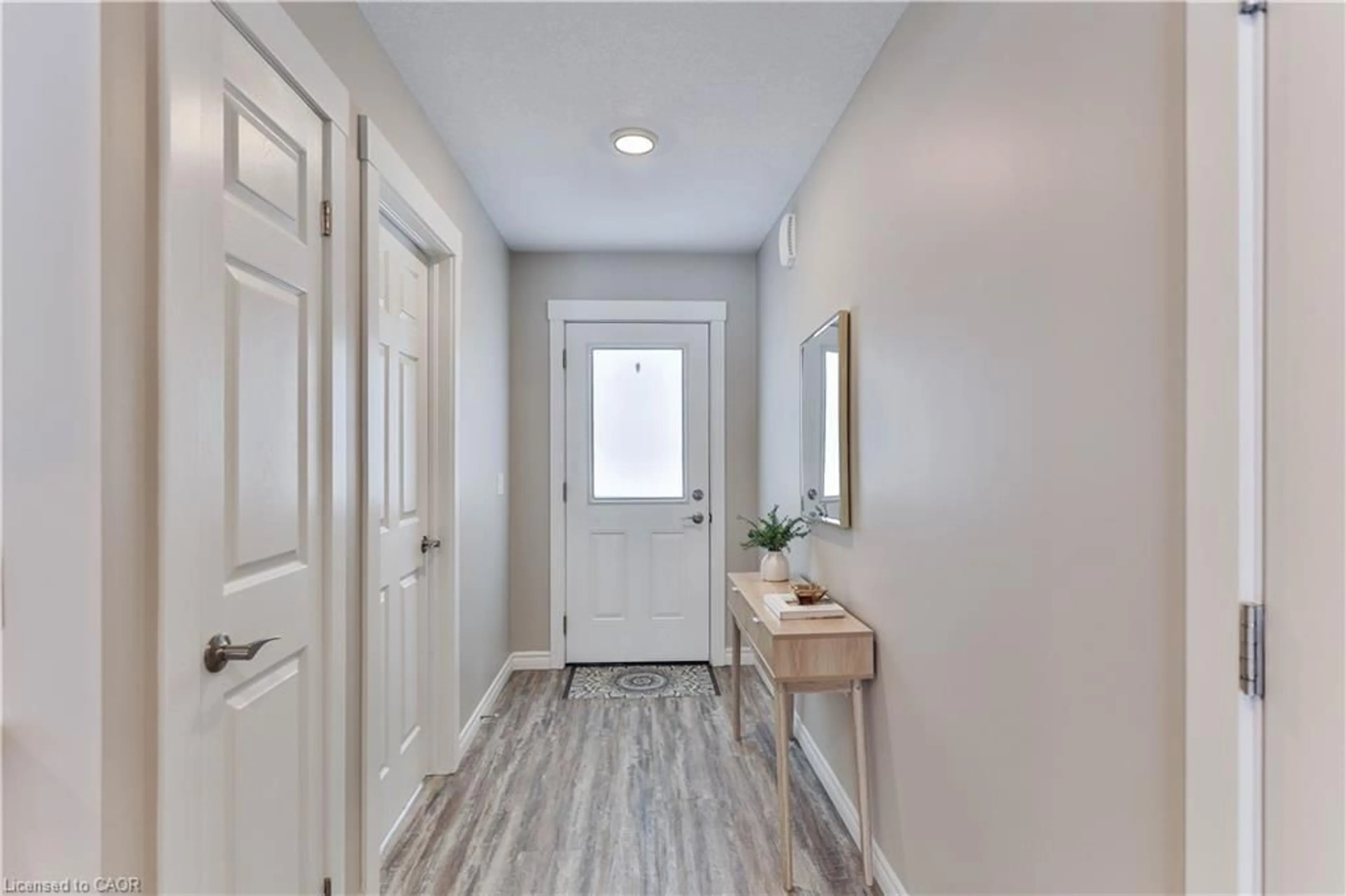 Indoor entryway for 14 Malcolm Cres, Listowel Ontario N4W 0K3