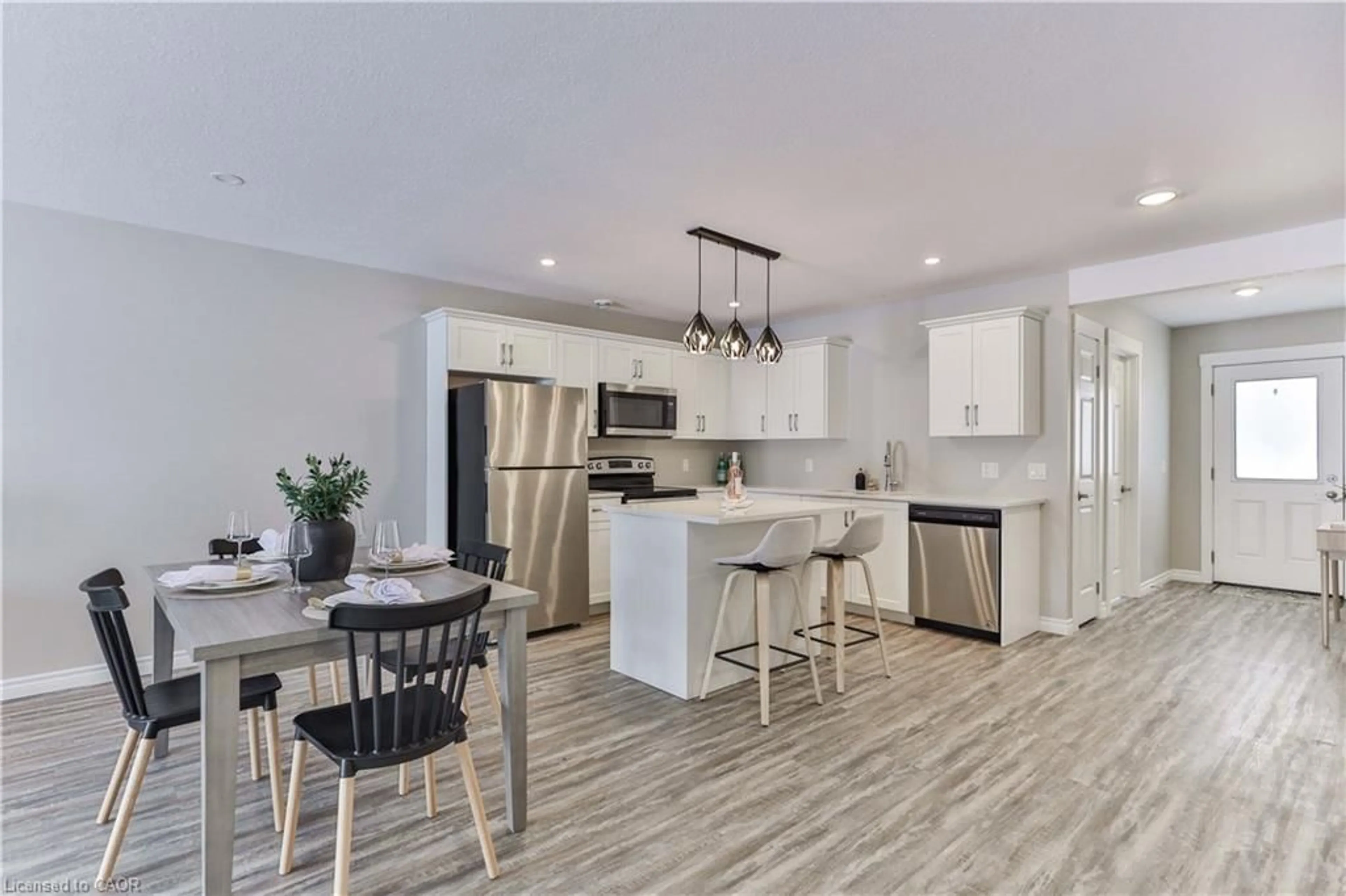 Open concept kitchen, unknown for 14 Malcolm Cres, Listowel Ontario N4W 0K3