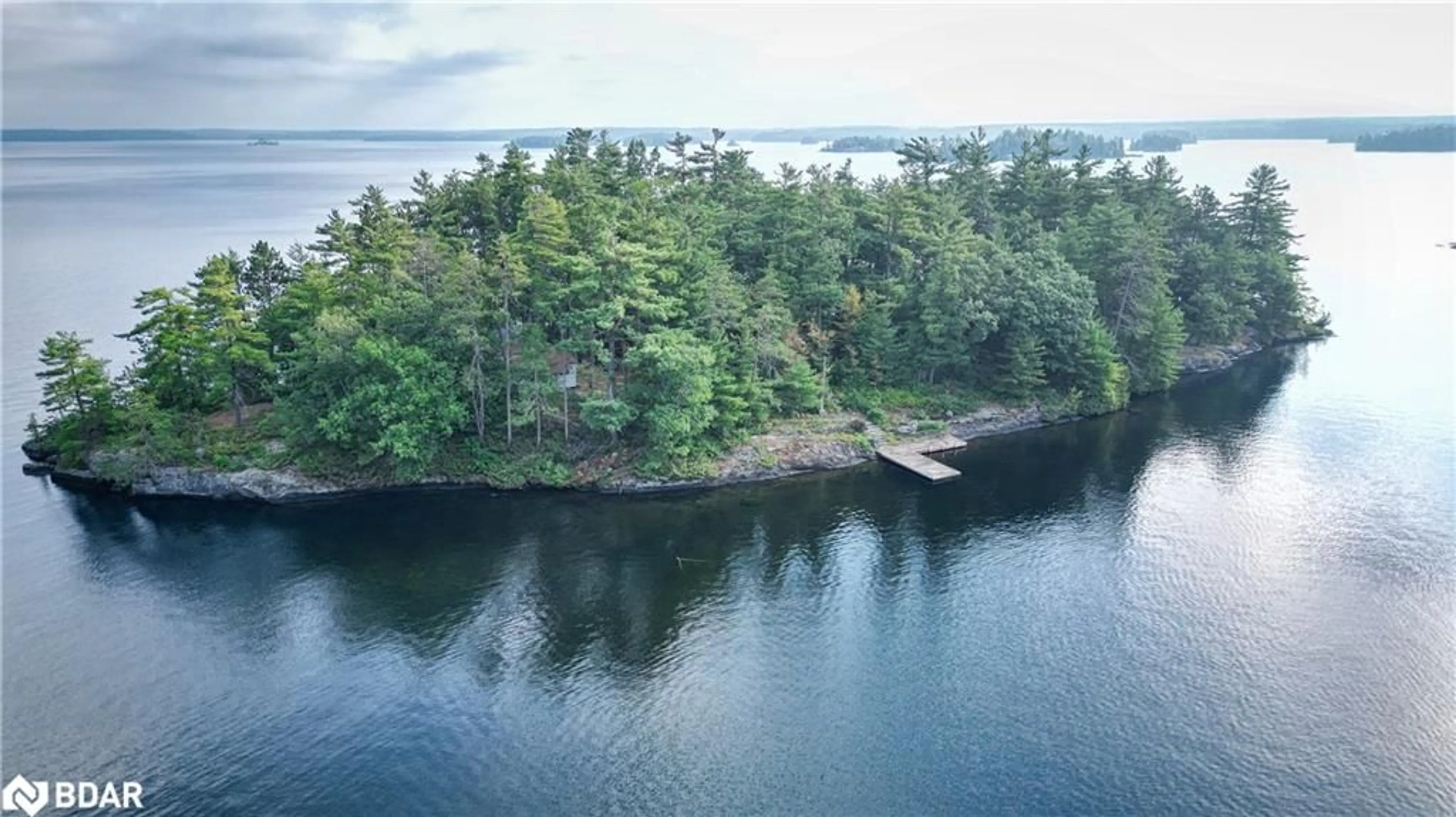 Blurry image for 1 Island 3lm Island, Gravenhurst Ontario P1P 1R2