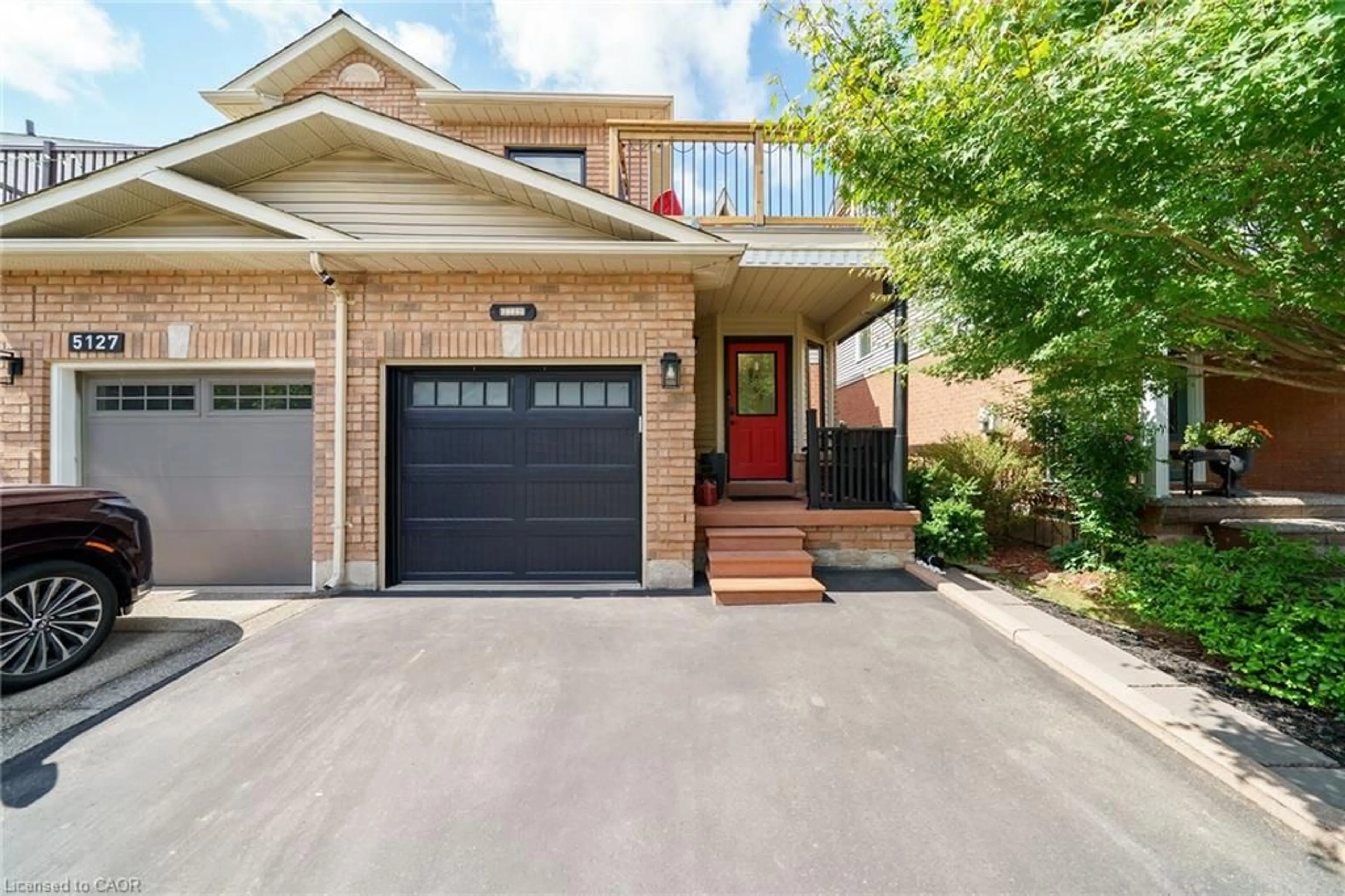 Home with brick exterior material, street for 5129 Lampman Ave, Burlington Ontario L7L 6L1