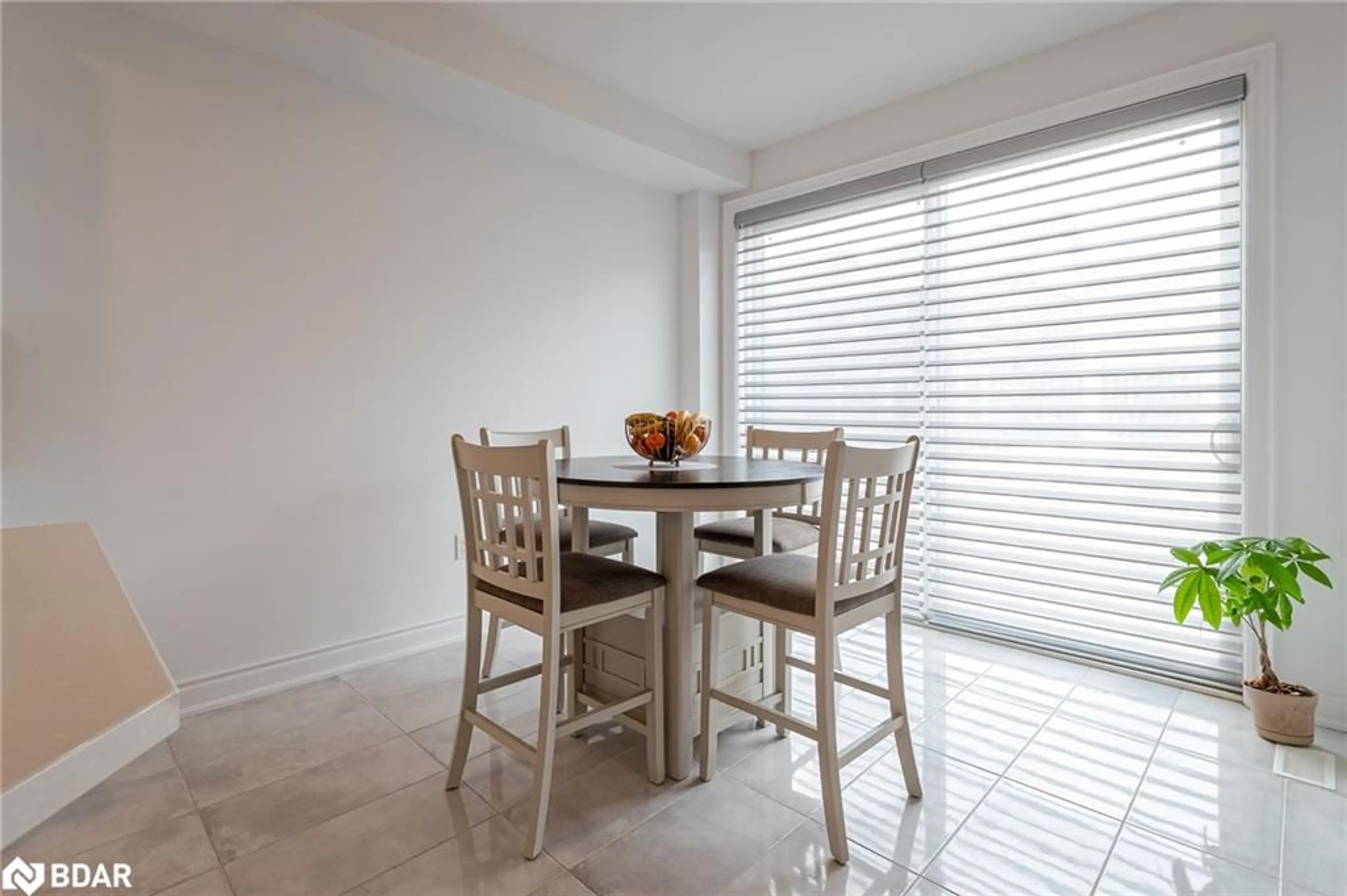 Dining room, ceramic/tile floor for 9 Kiernan Cres, Alliston Ontario L9J 0P7