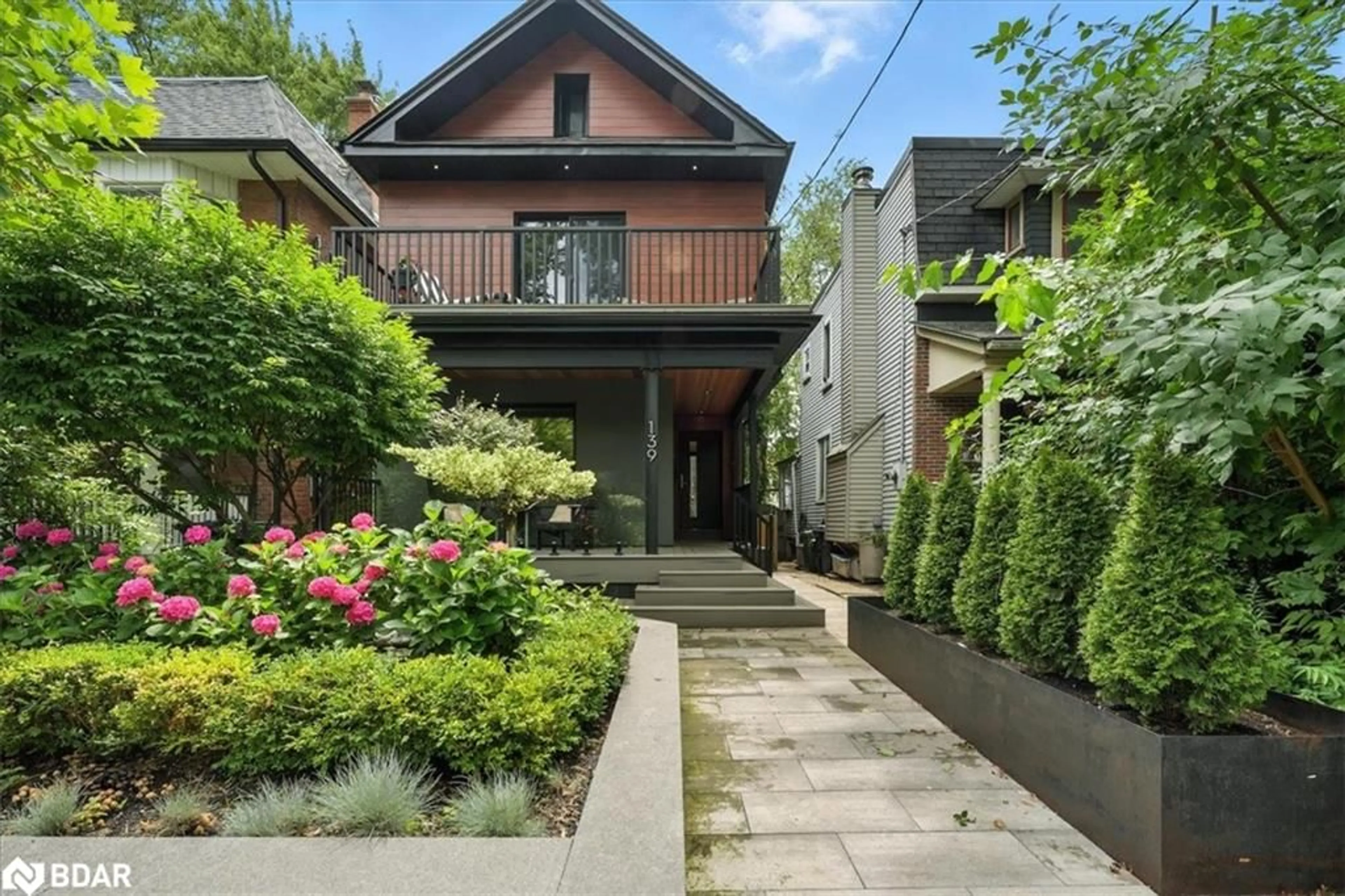 Patio, street for 139 Victor Ave, Toronto Ontario M4K 1A9
