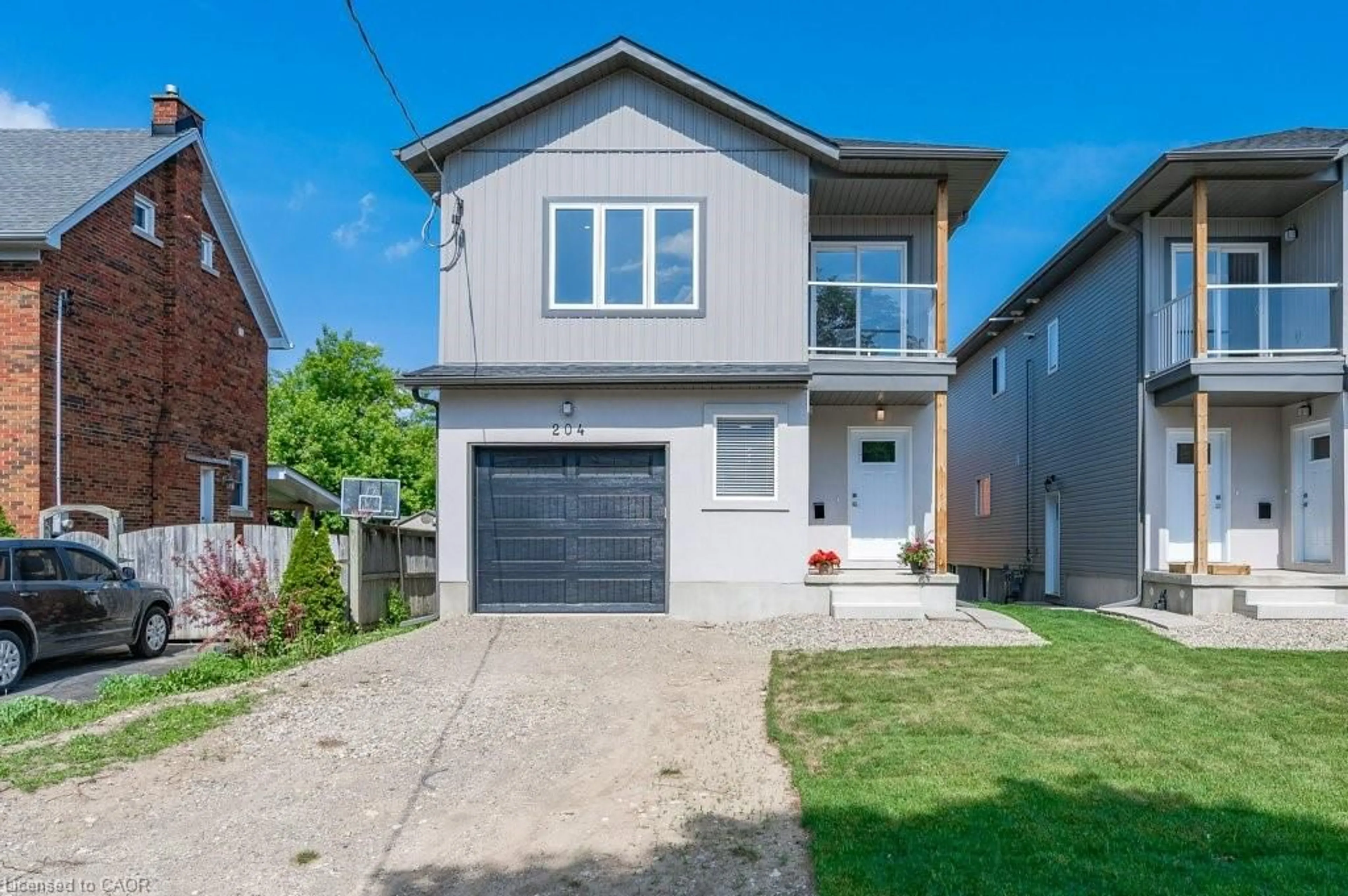 Unknown for 204 Fifth Ave, Kitchener Ontario N2C 1P7