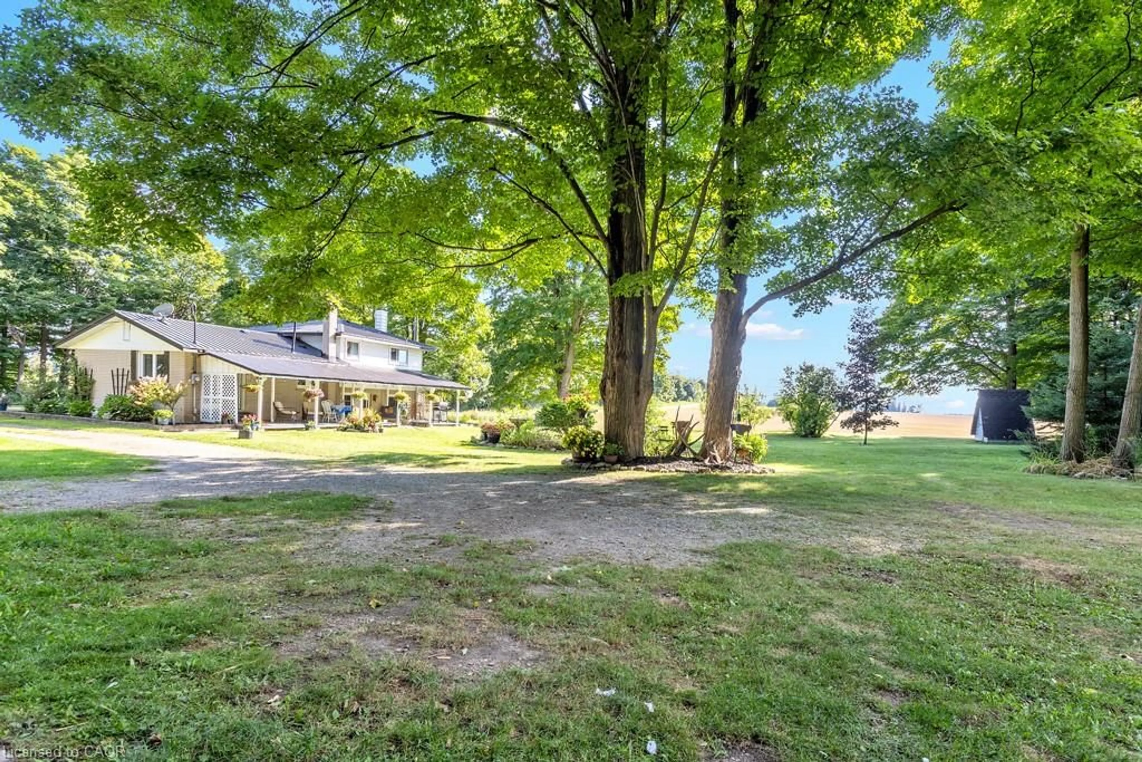 A pic from outside/outdoor area/front of a property/back of a property/a pic from drone, unknown for 887372 Township Road 11 Rd, Bright Ontario N0J 1B0