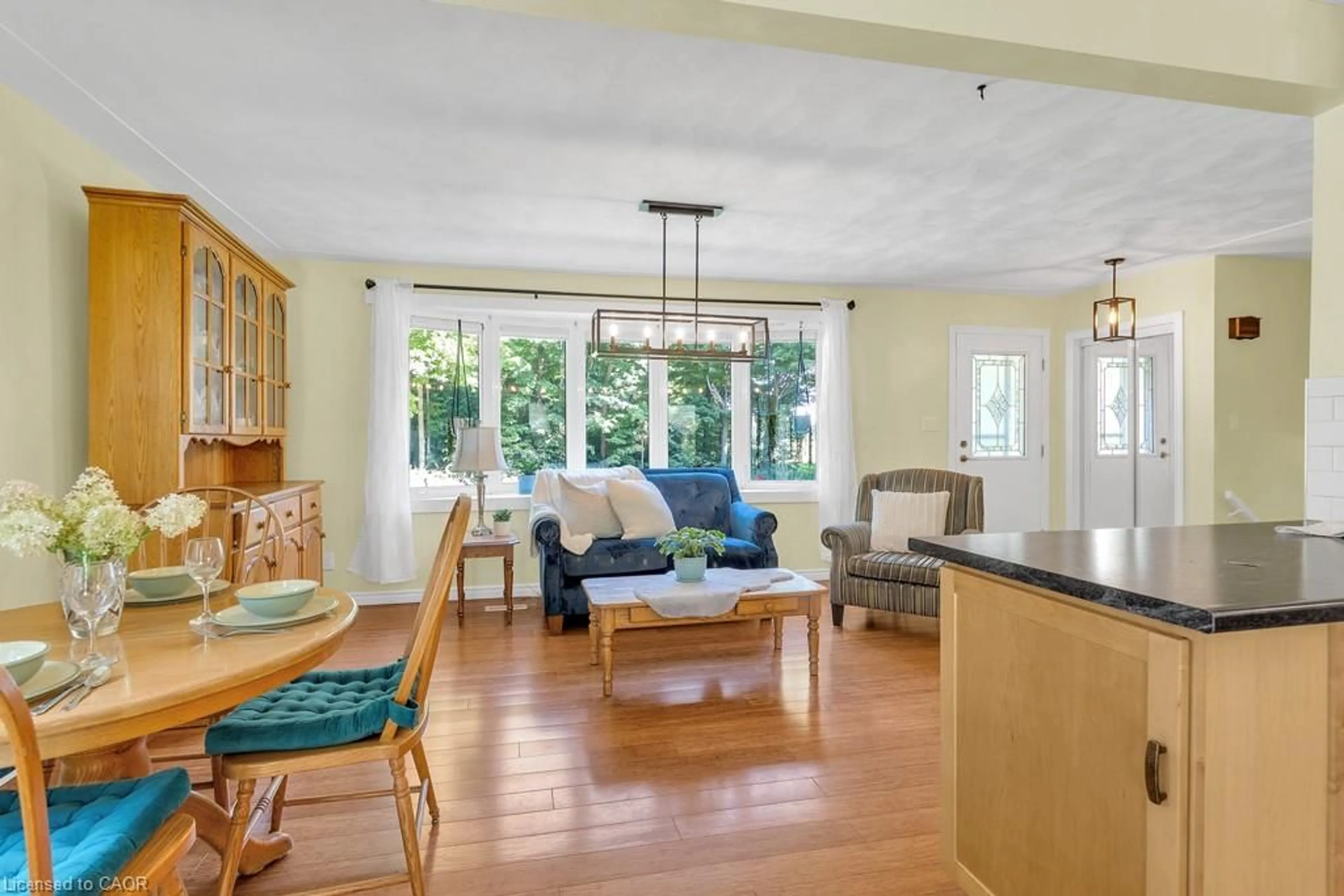 Open concept kitchen, unknown for 887372 Township Road 11 Rd, Bright Ontario N0J 1B0
