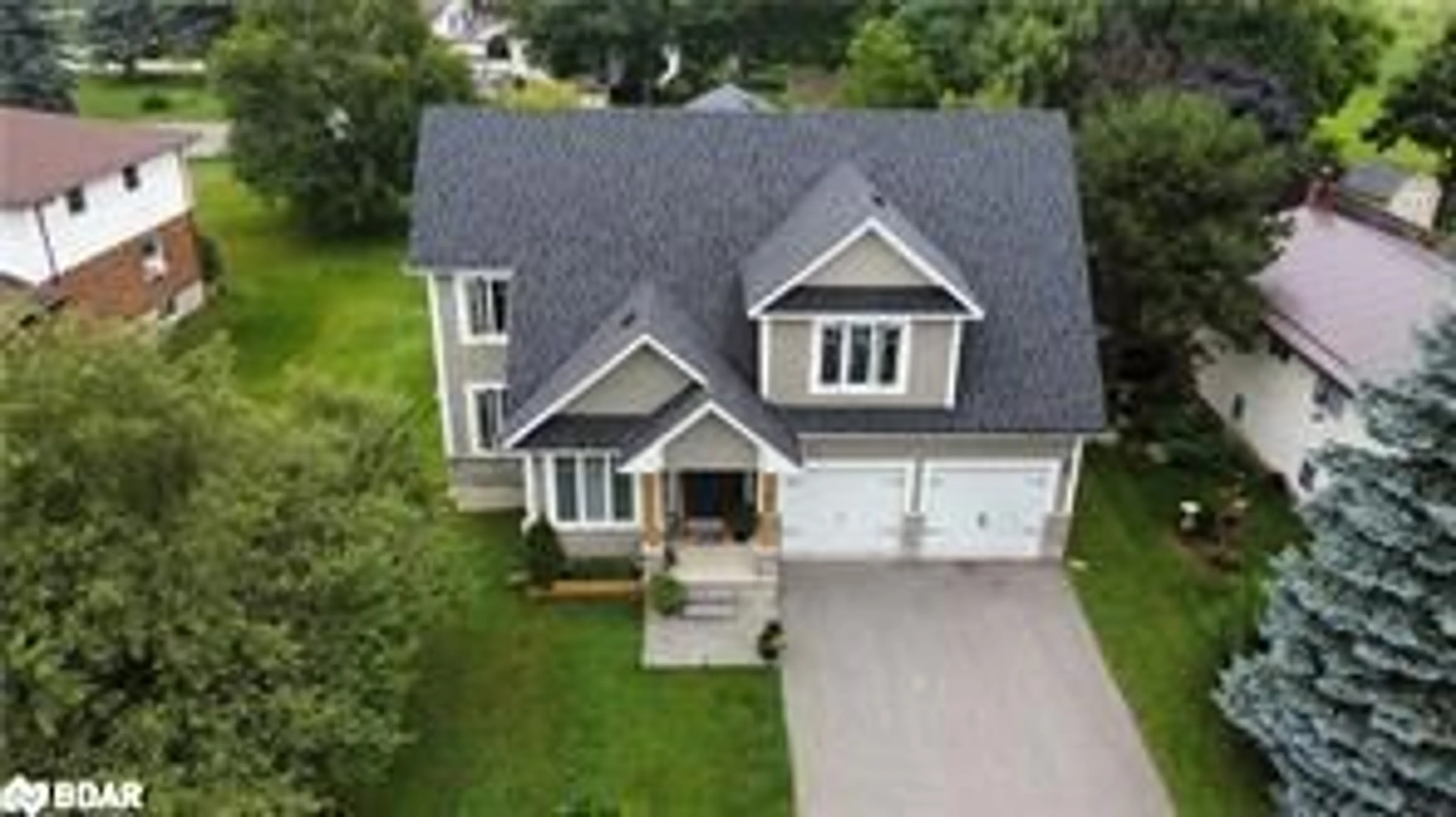 A pic from outside/outdoor area/front of a property/back of a property/a pic from drone, street for 202 Clarence St, Stayner Ontario L0M 1S0