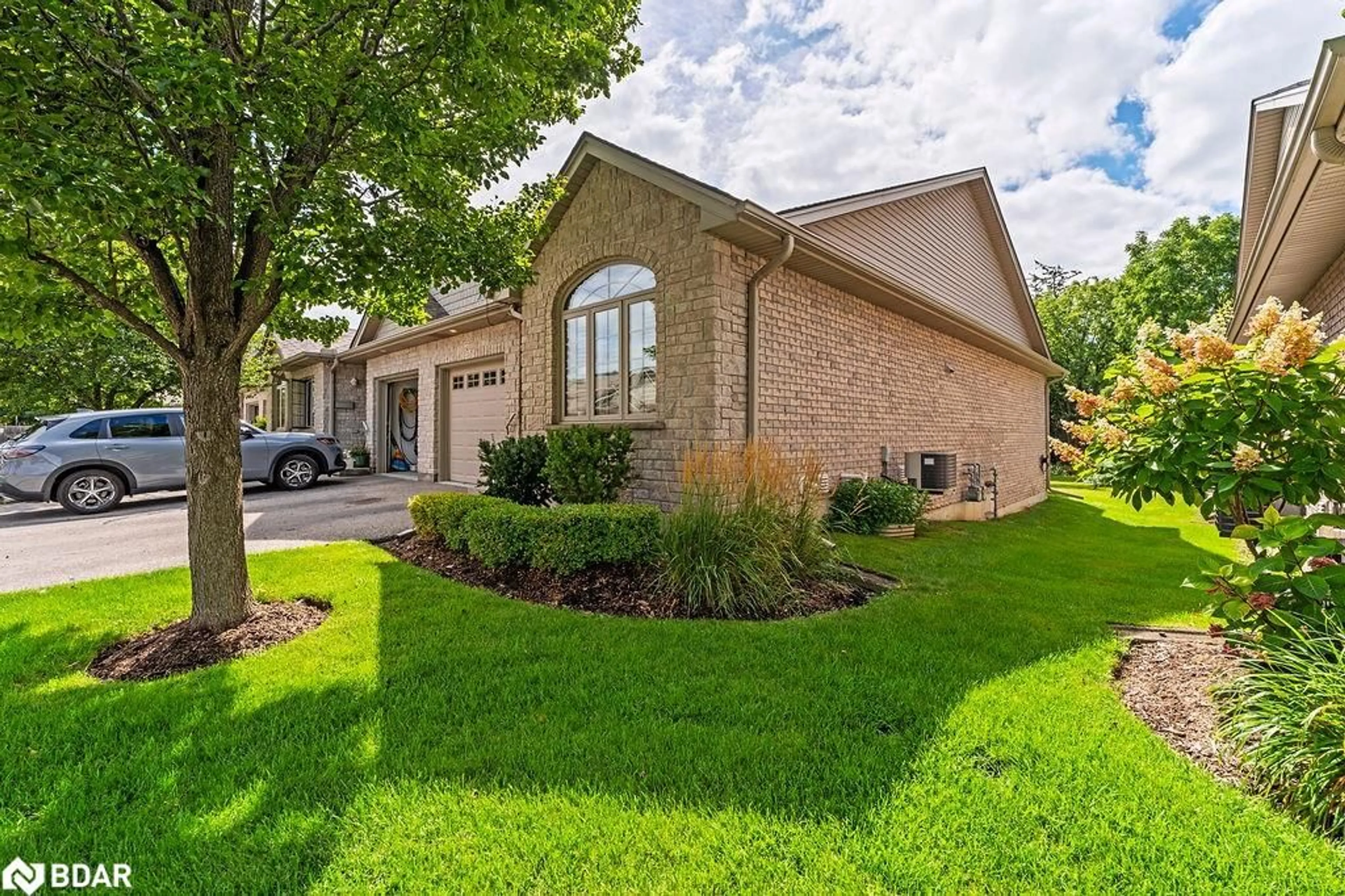 Home with brick exterior material, street for 510 Queensway #18, Simcoe Ontario N3Y 4R4