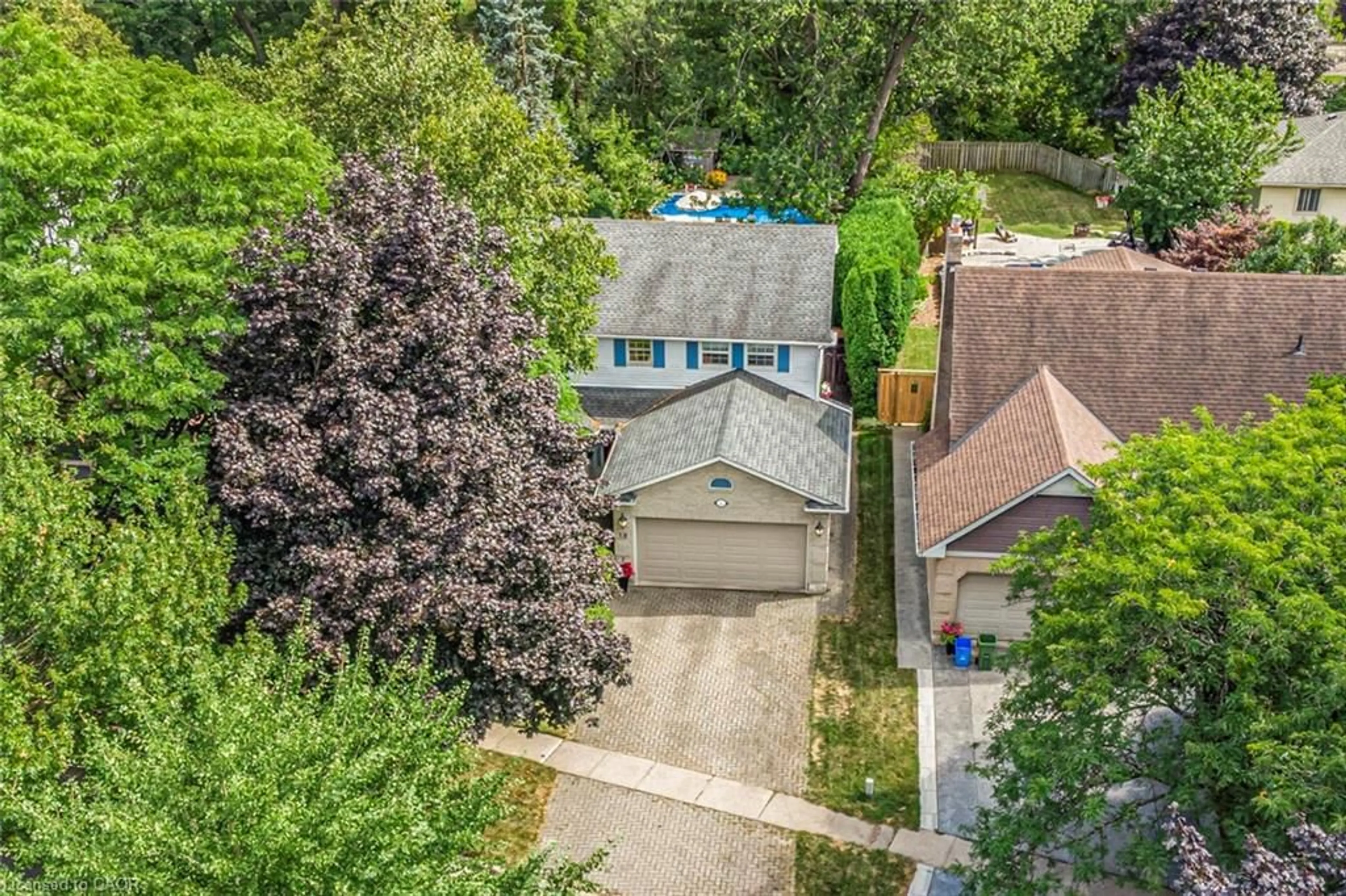 A pic from outside/outdoor area/front of a property/back of a property/a pic from drone, street for 18 Cammay Ave, Dundas Ontario L9H 6M5