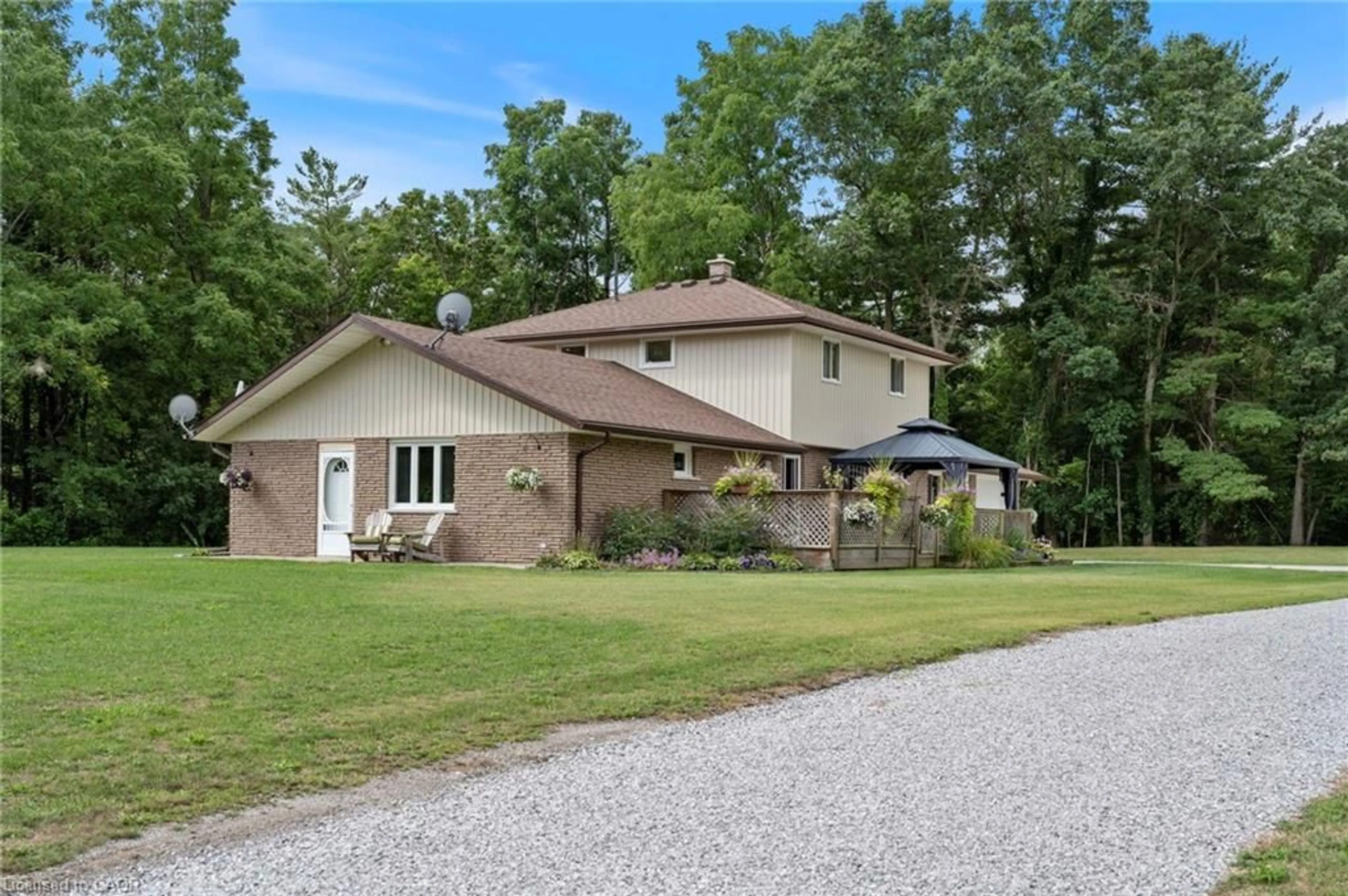 Home with brick exterior material, unknown for 275 West Quarter Line, Forestville Ontario N0E 1P0