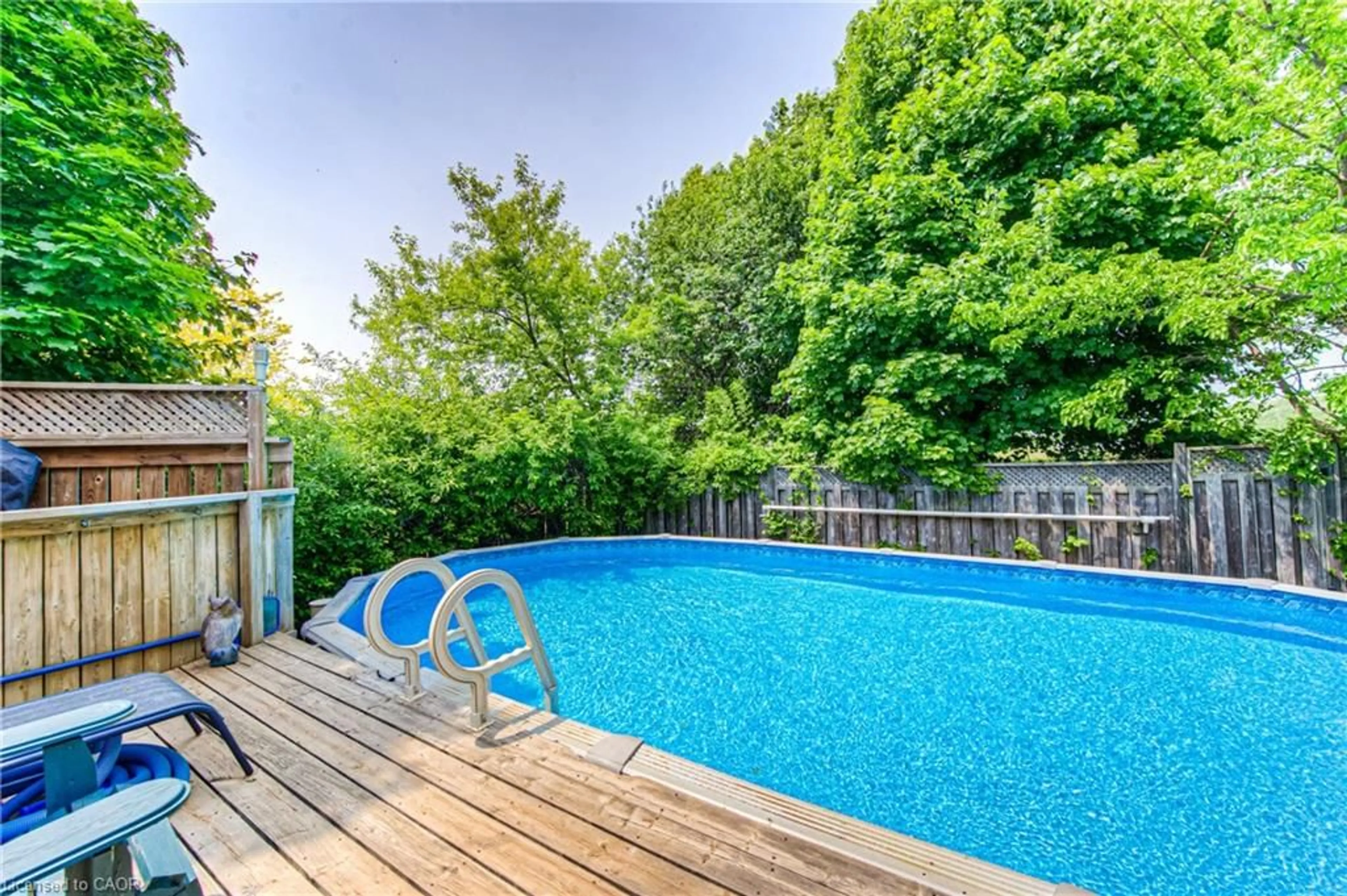 Pool for 82 Roseneath Cres, Kitchener Ontario N2E 1V9