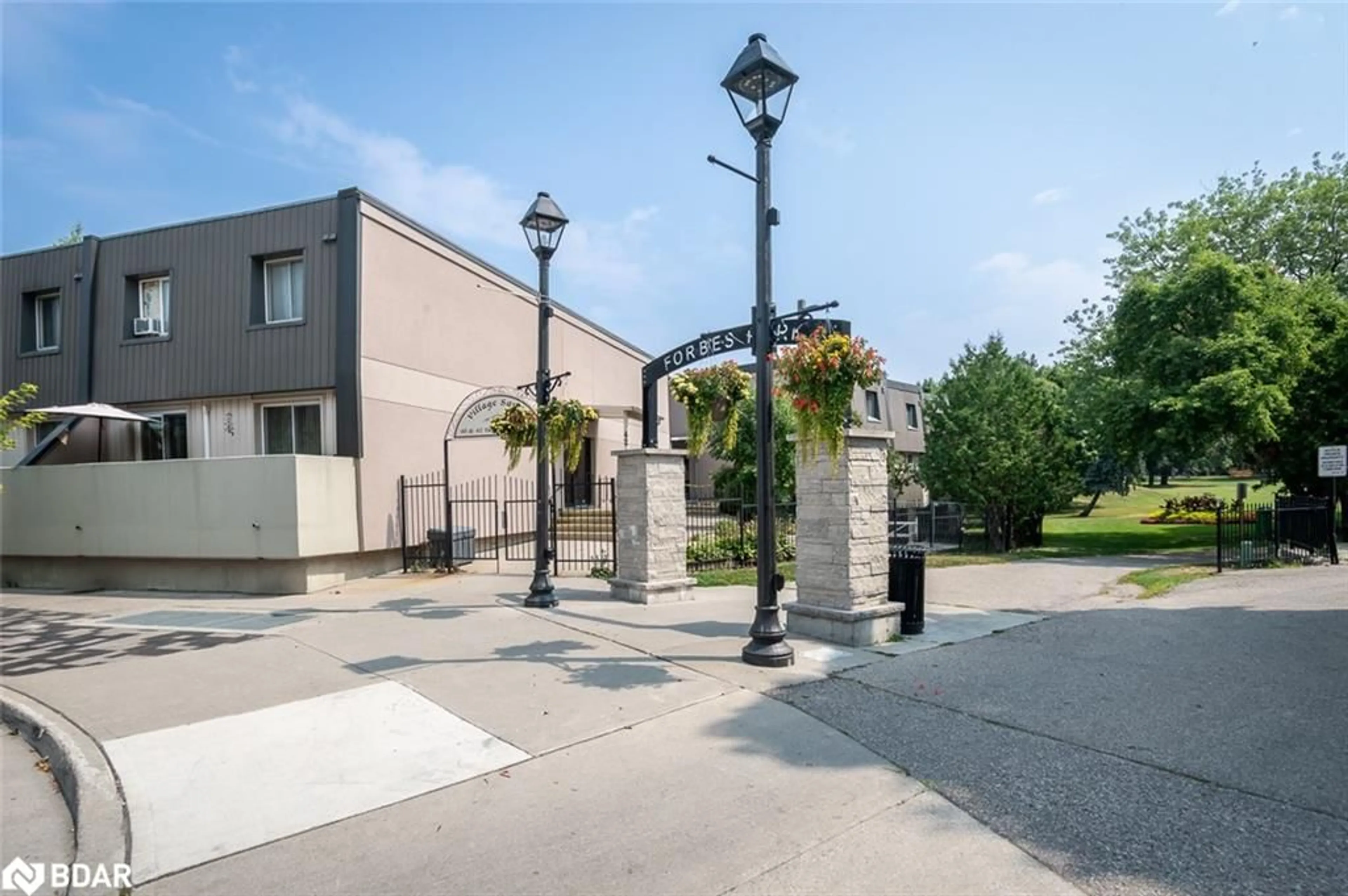 Patio, street for 42 Tannery St #224, Cambridge Ontario N3C 2B9