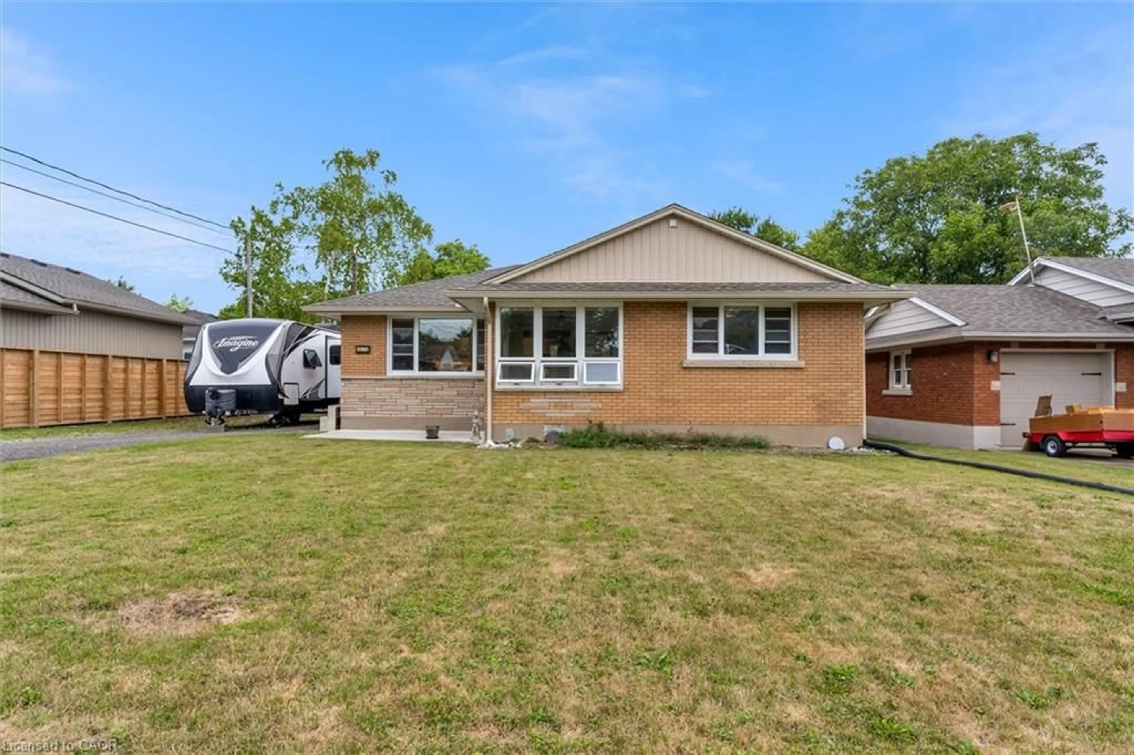 Home with brick exterior material, street for 5073 Charles St, Beamsville Ontario L3J 0K5
