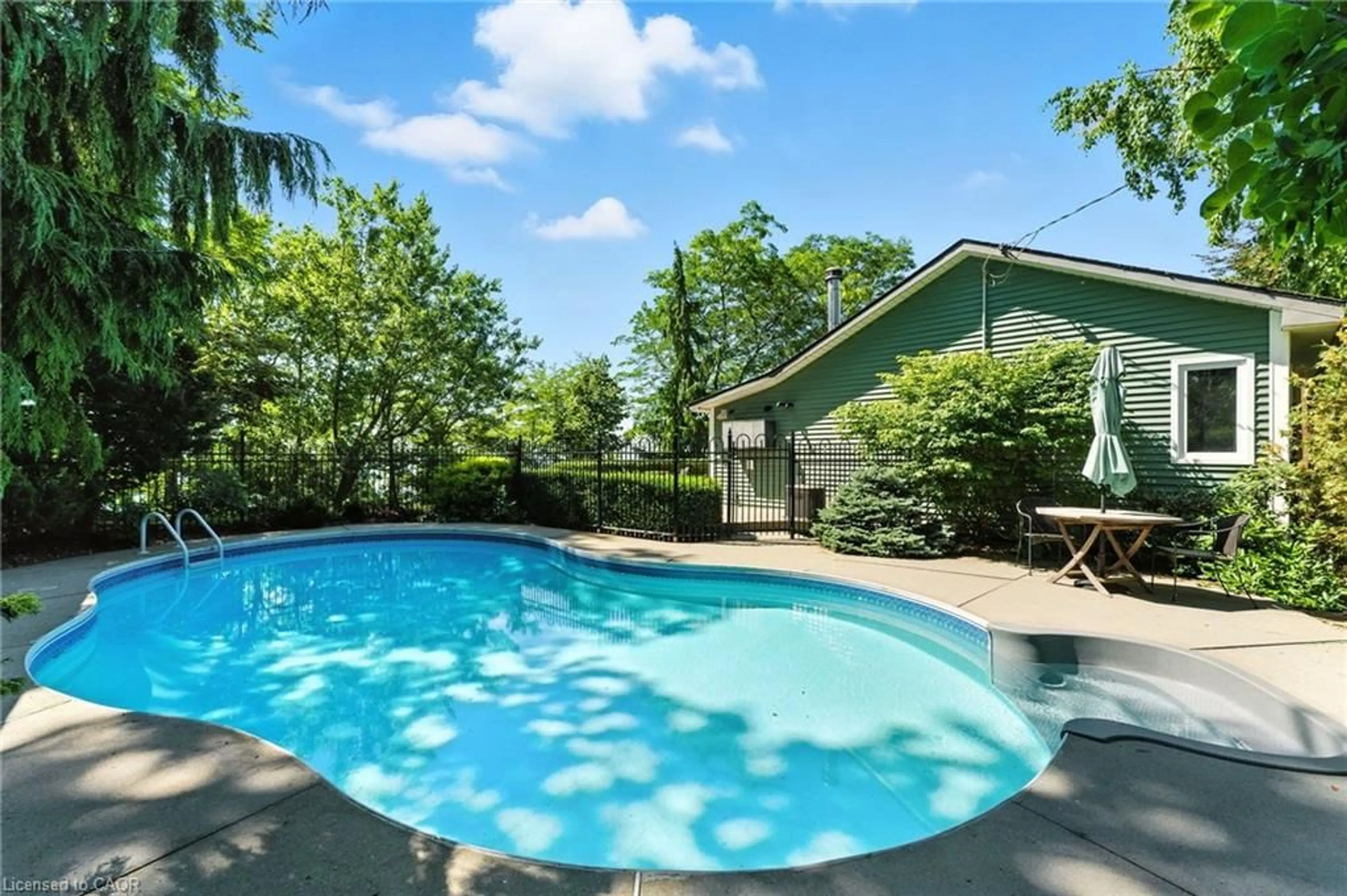 Pool for 58 Lakeview Ave, Port Dover Ontario N0A 1N8