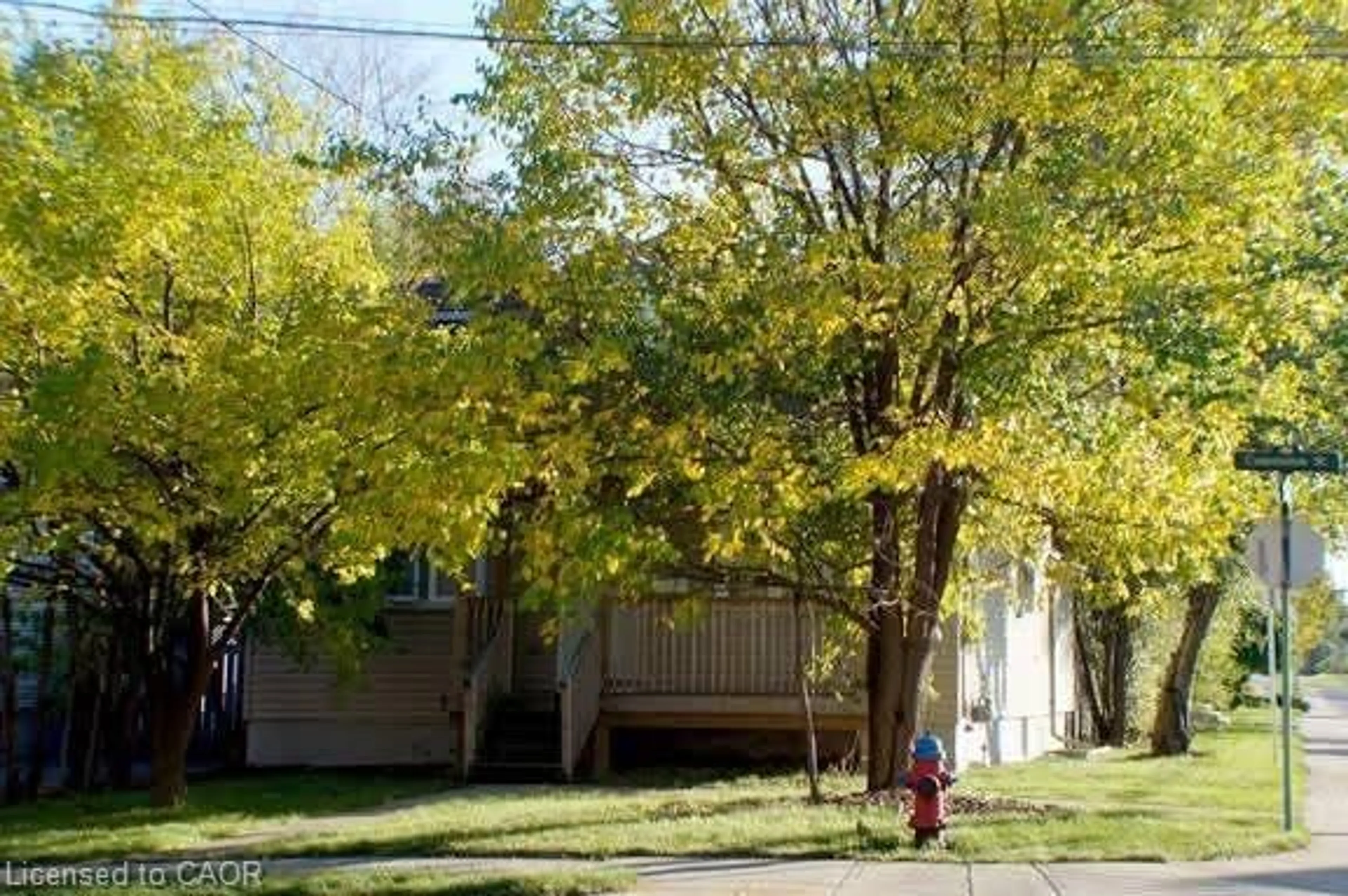 Unknown for 900 Concession St, Hamilton Ontario L8V 1E8