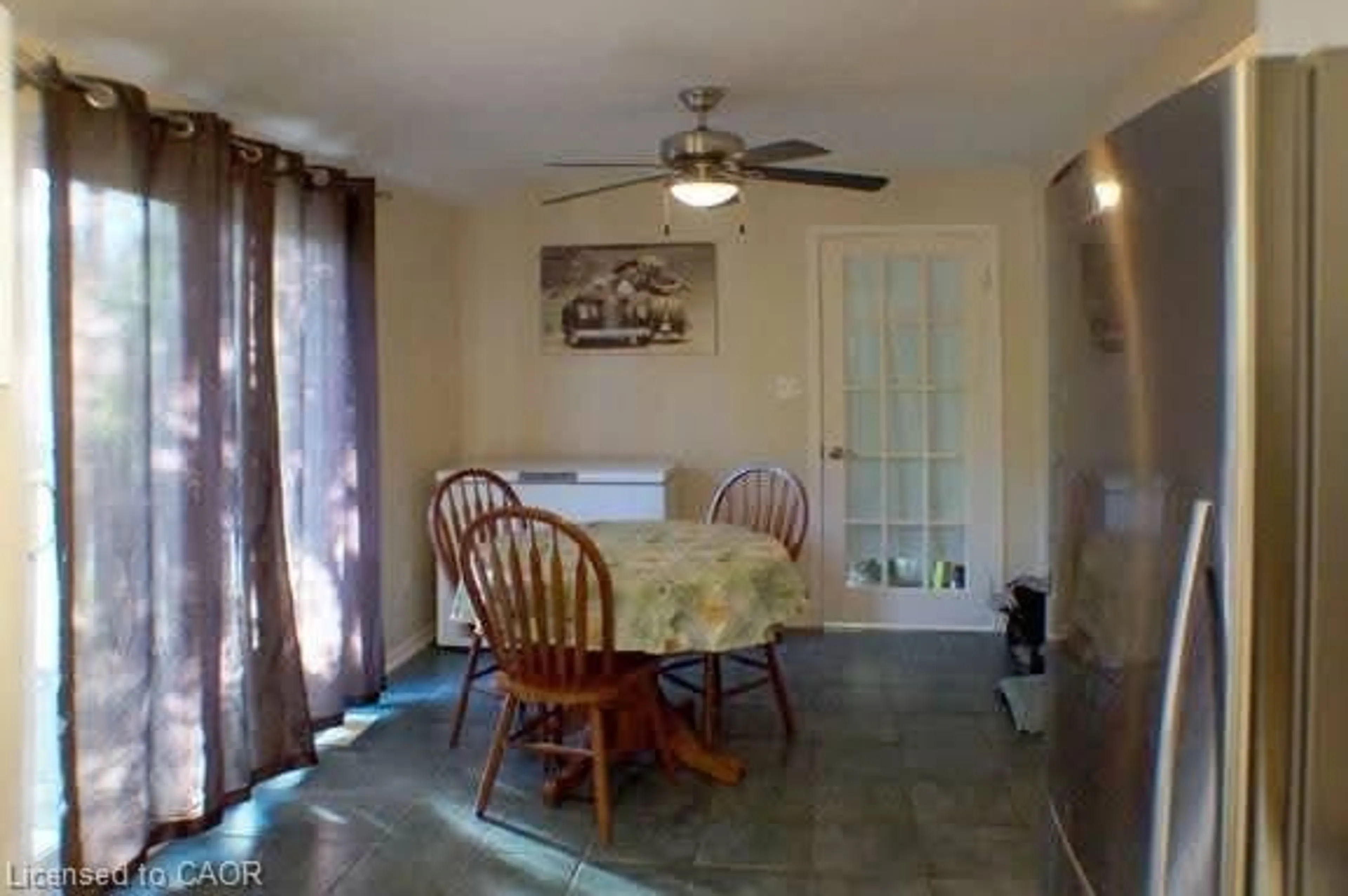 Dining room, ceramic/tile floor for 900 Concession St, Hamilton Ontario L8V 1E8