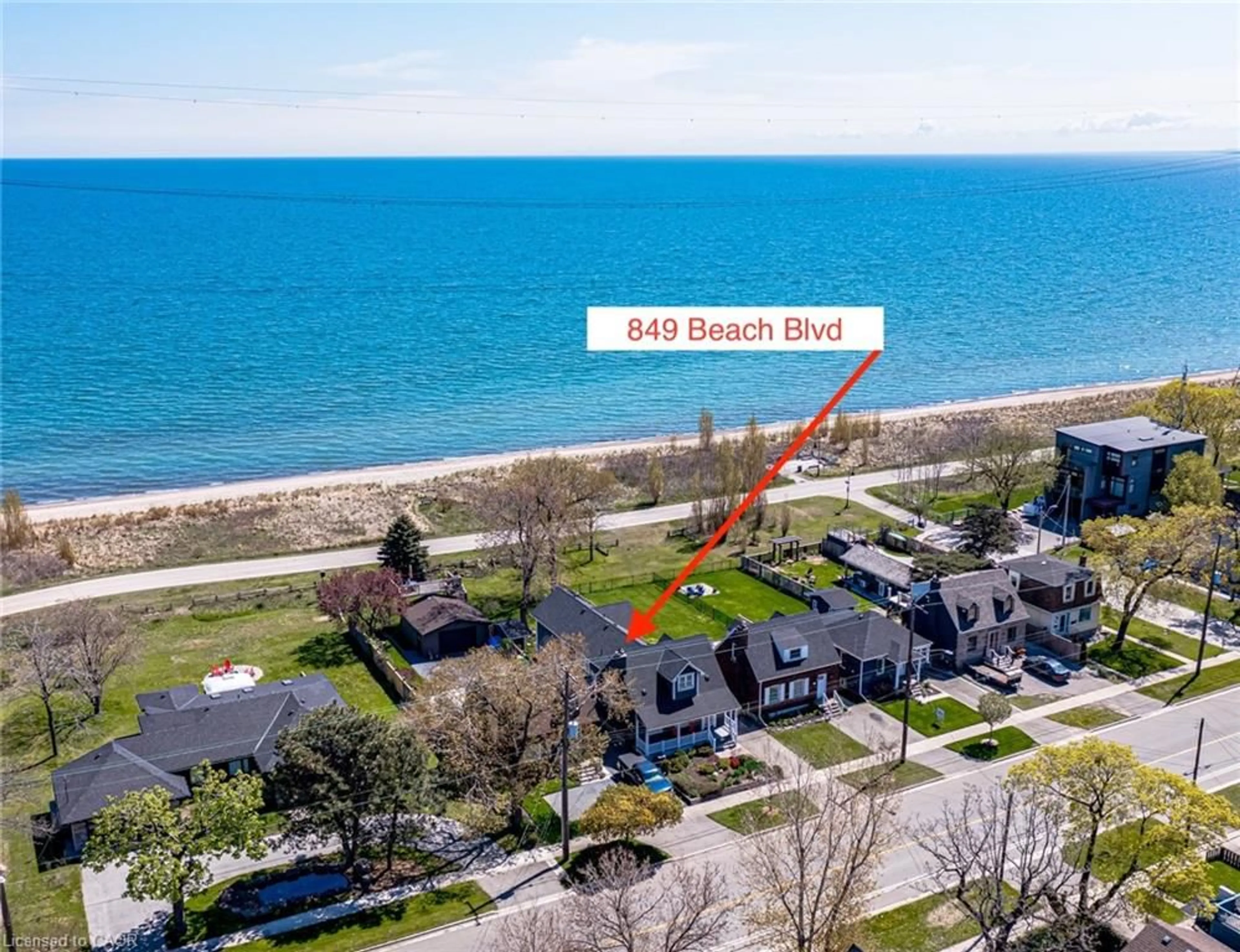 A pic from outside/outdoor area/front of a property/back of a property/a pic from drone, water/lake/river/ocean view for 849 Beach Blvd, Hamilton Ontario L8H 6Z5