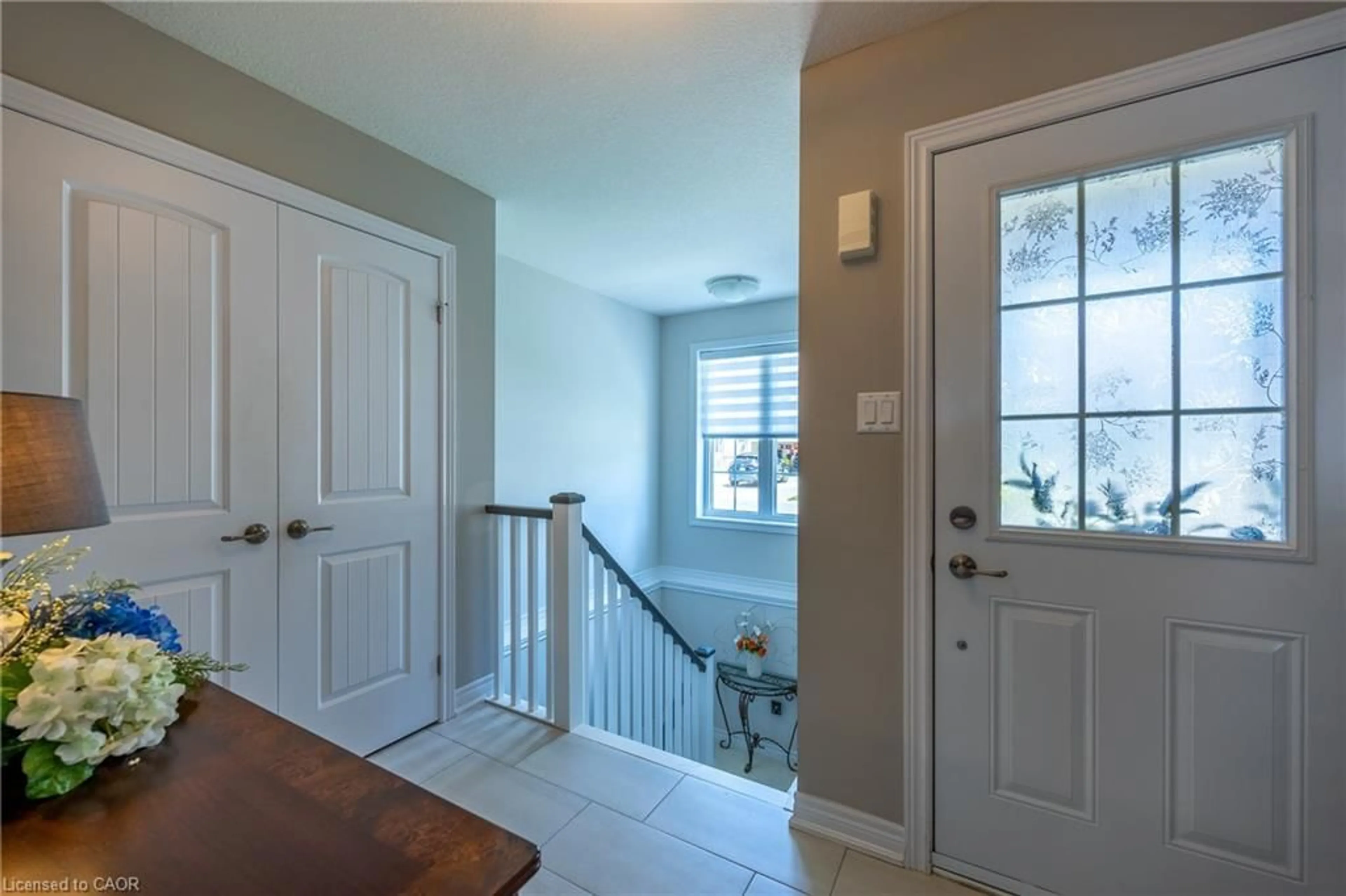 Indoor entryway for 103 Schooner Dr, Port Dover Ontario N0A 1N3
