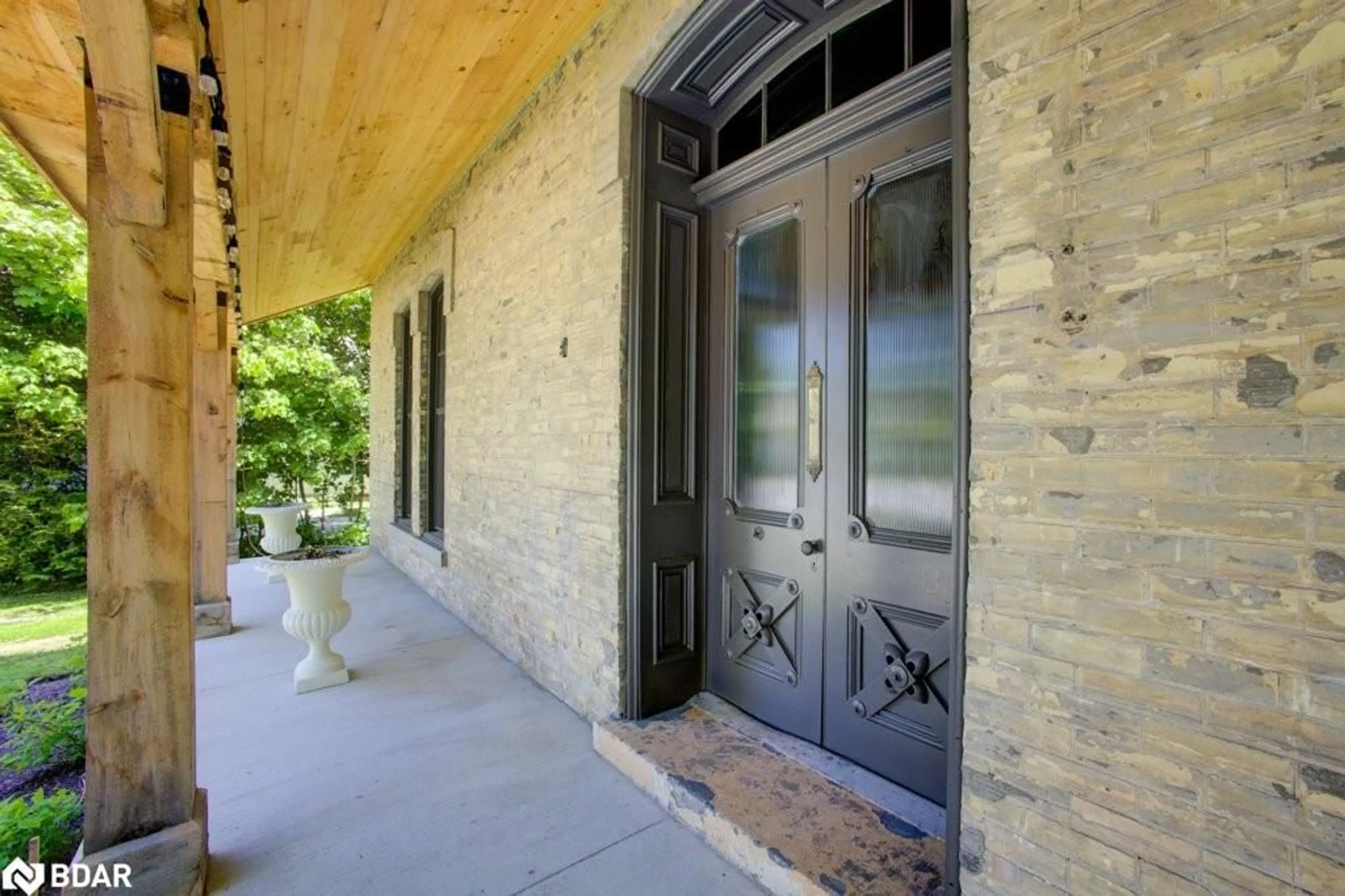 Unknown for 150 Wellington St, Mount Forest Ontario N0G 2L2