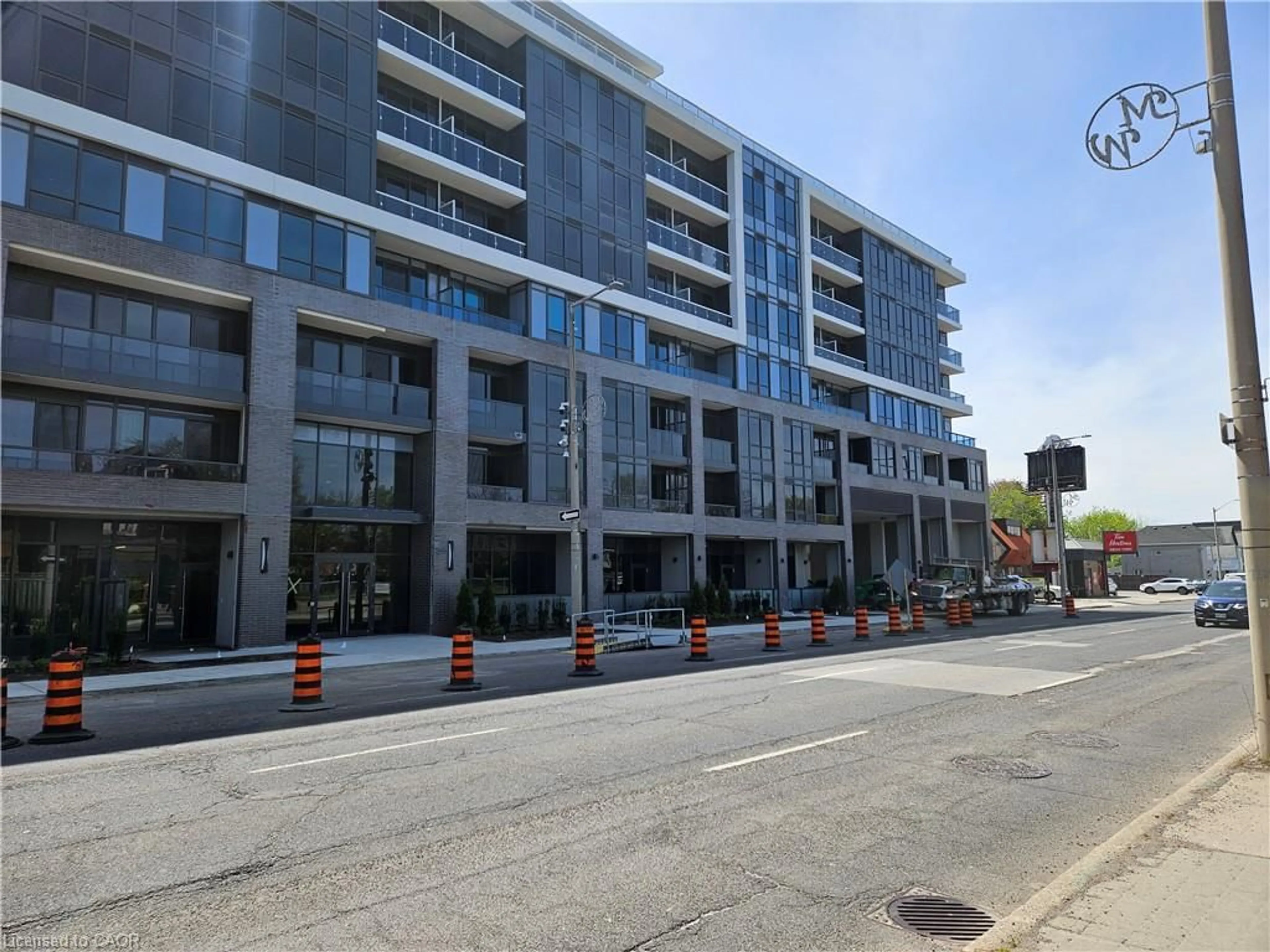 Unknown for 415 Main St #710, Hamilton Ontario L8P 0C9