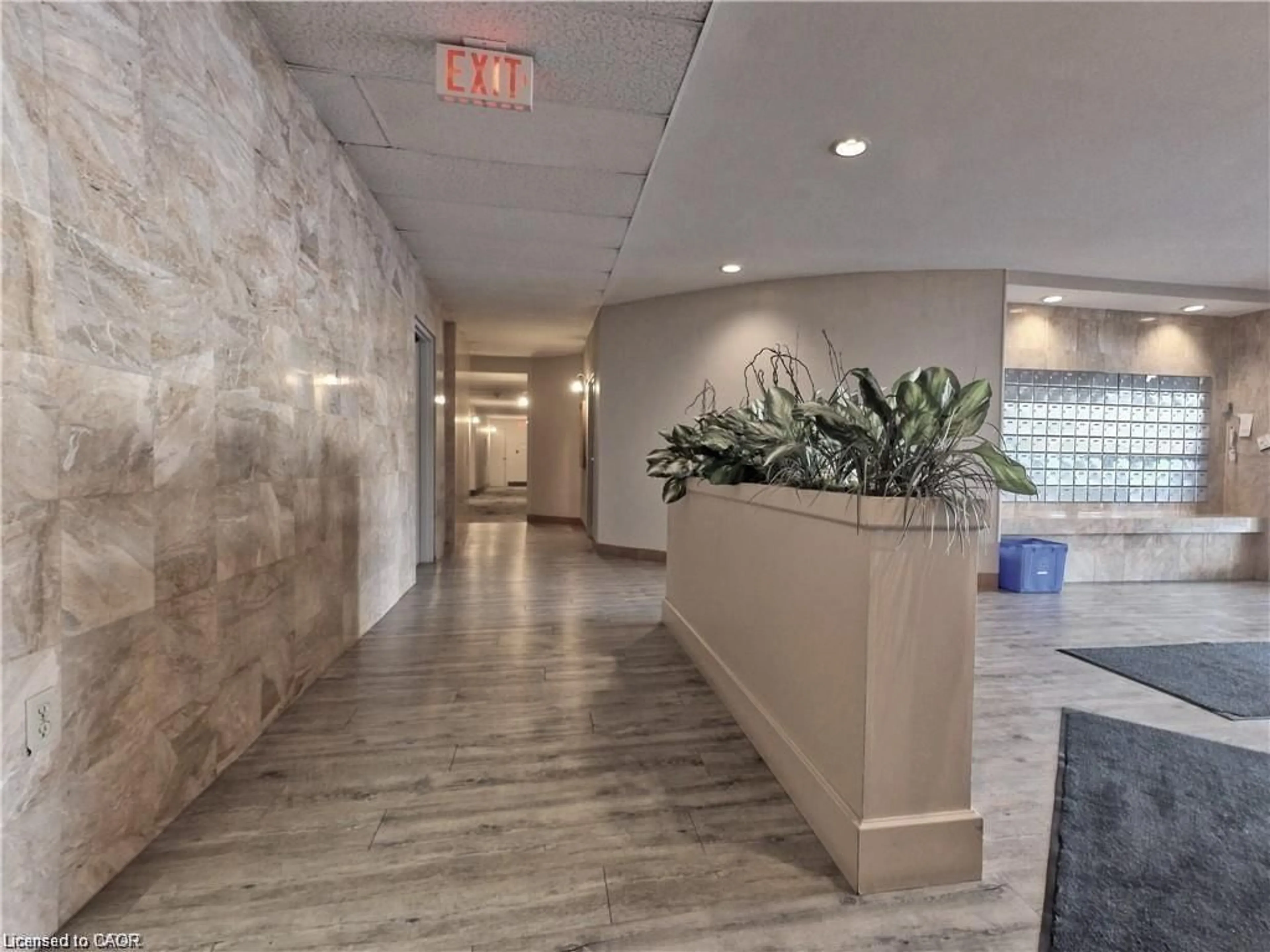 Indoor foyer for 3227 King St #1011, Kitchener Ontario N2A 3Z9