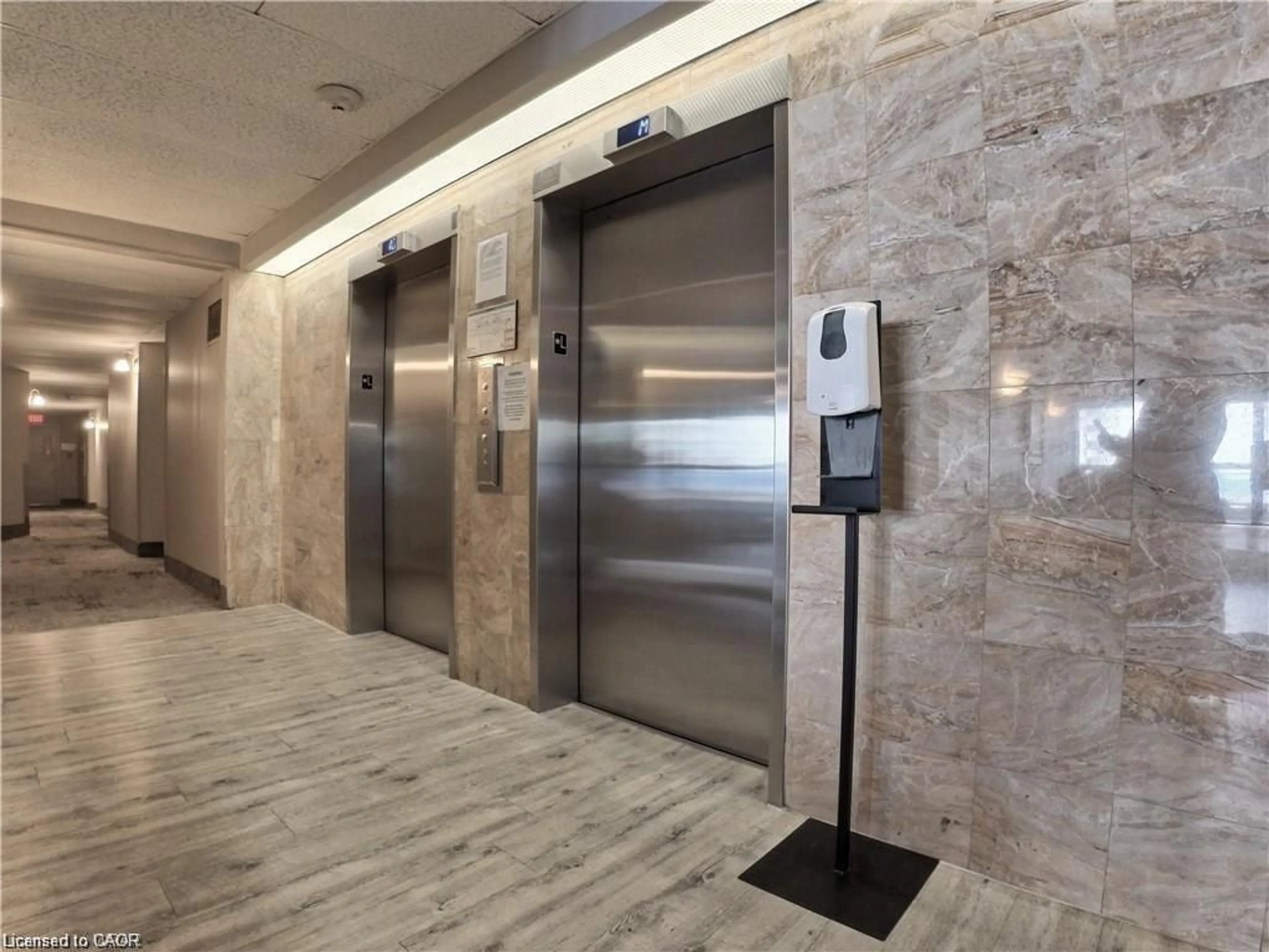 Indoor foyer for 3227 King St #1011, Kitchener Ontario N2A 3Z9