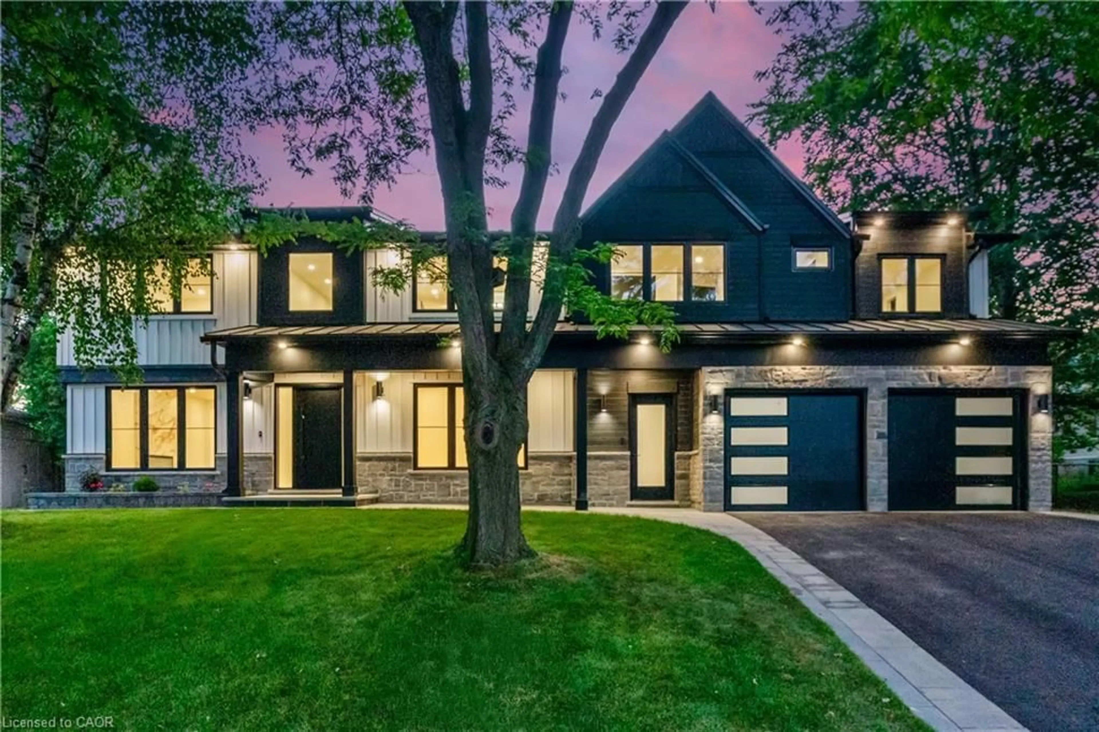 Home with brick exterior material, street for 319 Beechfield Rd, Oakville Ontario L6J 5H9