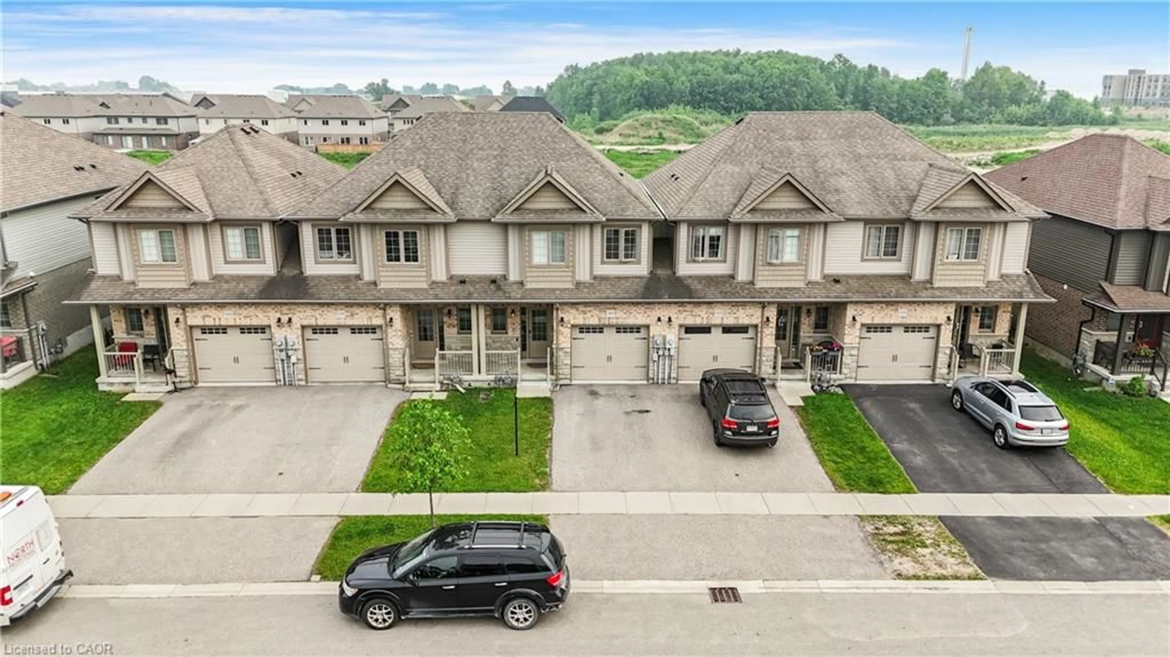 A pic from outside/outdoor area/front of a property/back of a property/a pic from drone, street for 1426 Caen Ave, Woodstock Ontario N4T 0J7