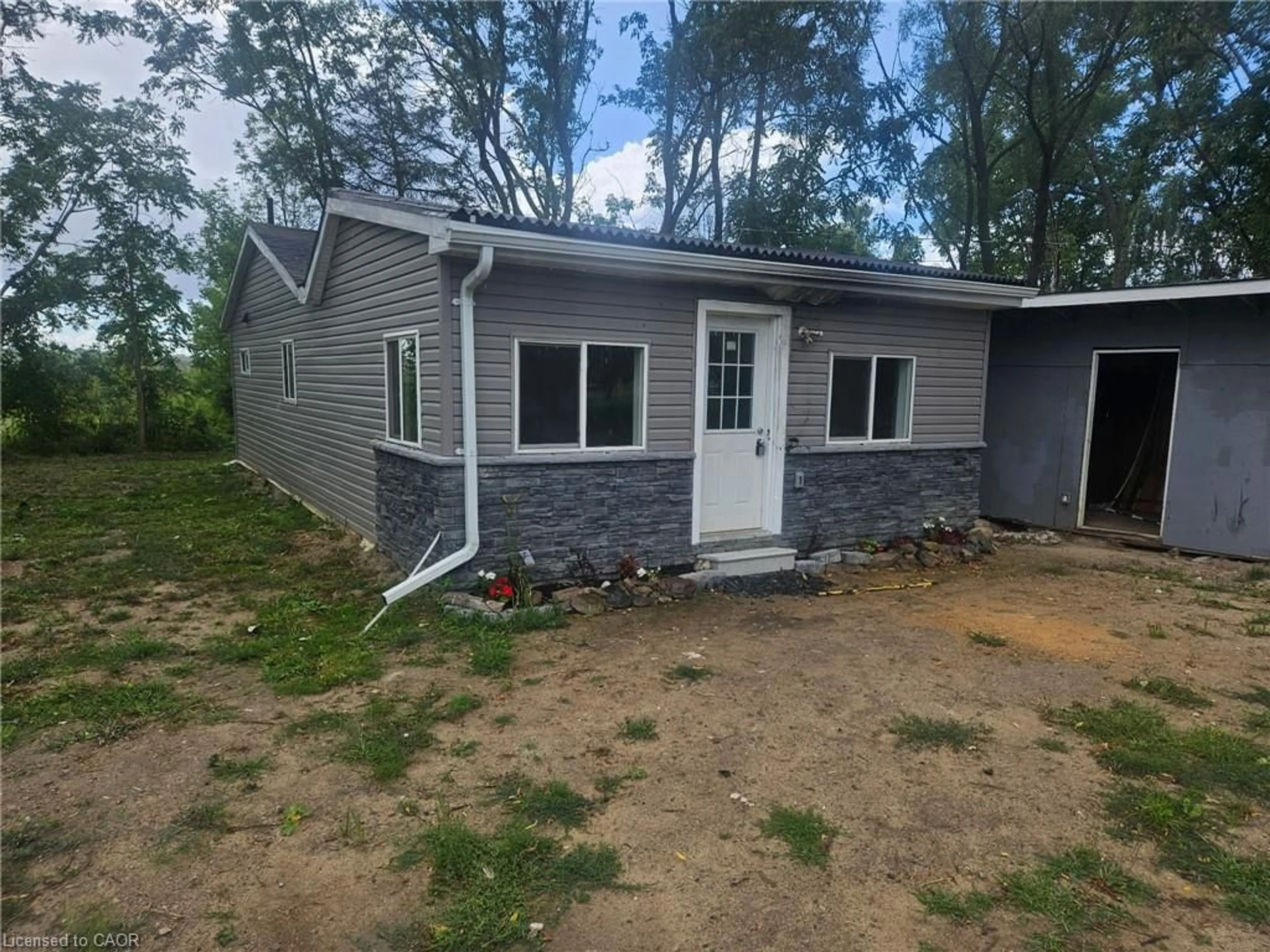 Unknown for 502 Main St E St, Dunnville Ontario N1A 1K5