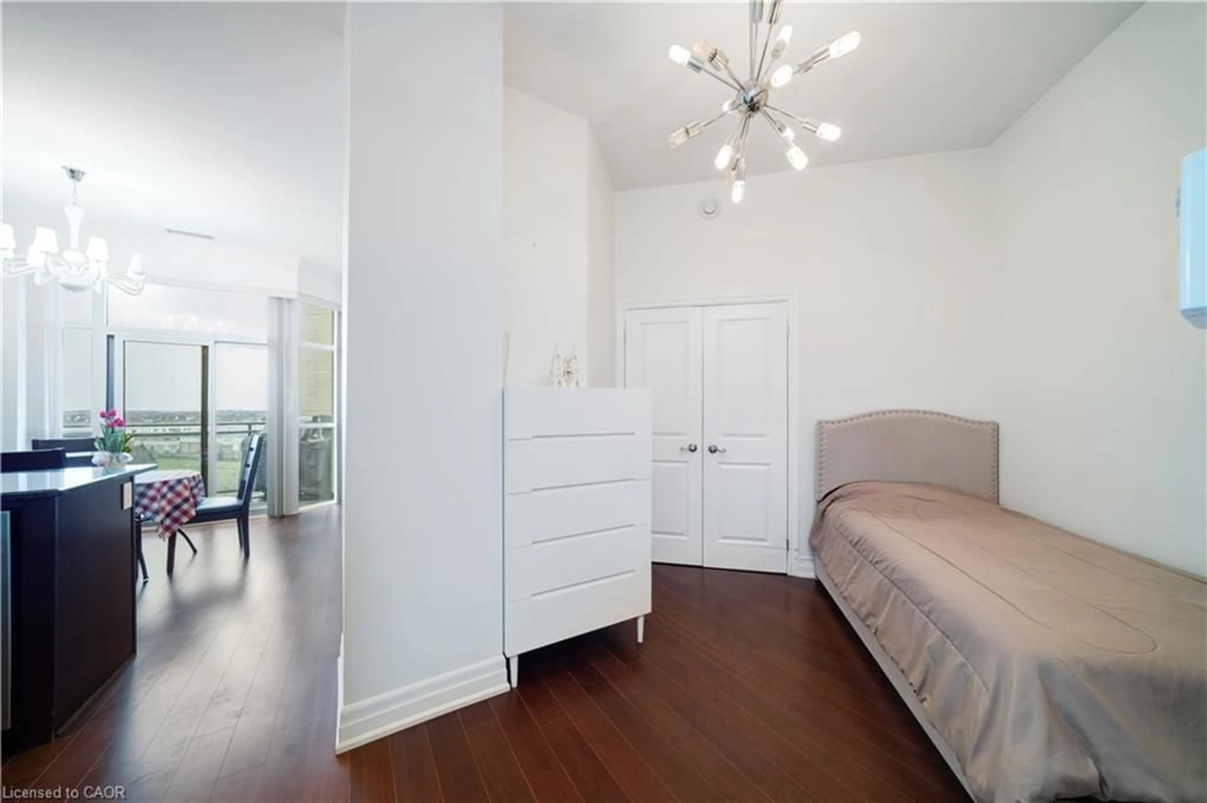 A pic of a room for 111 Civic Square Gate #619, Aurora Ontario L4G 0S6