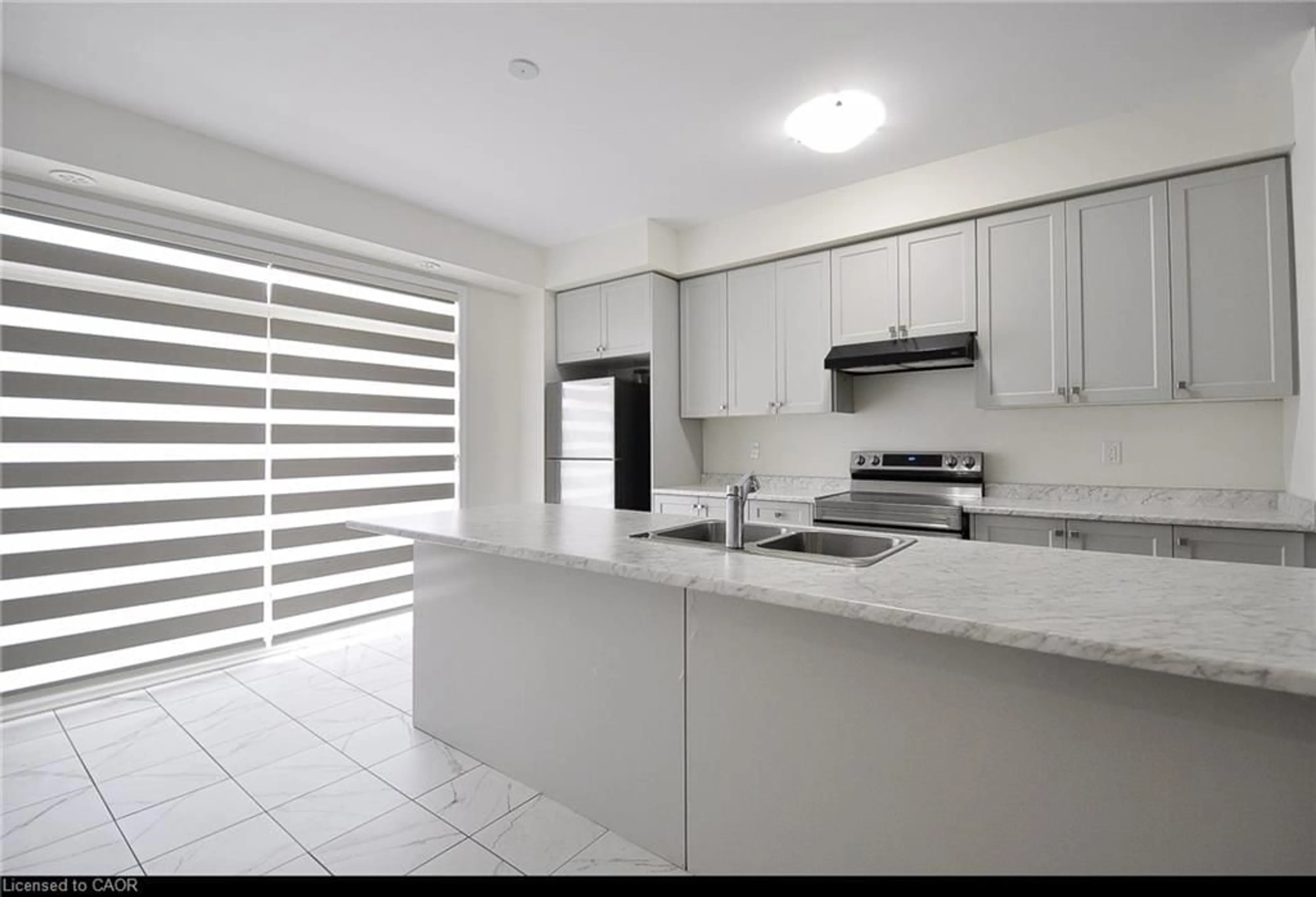 Standard kitchen, unknown for 87 Holder Dr, Brantford Ontario N3T 0W8