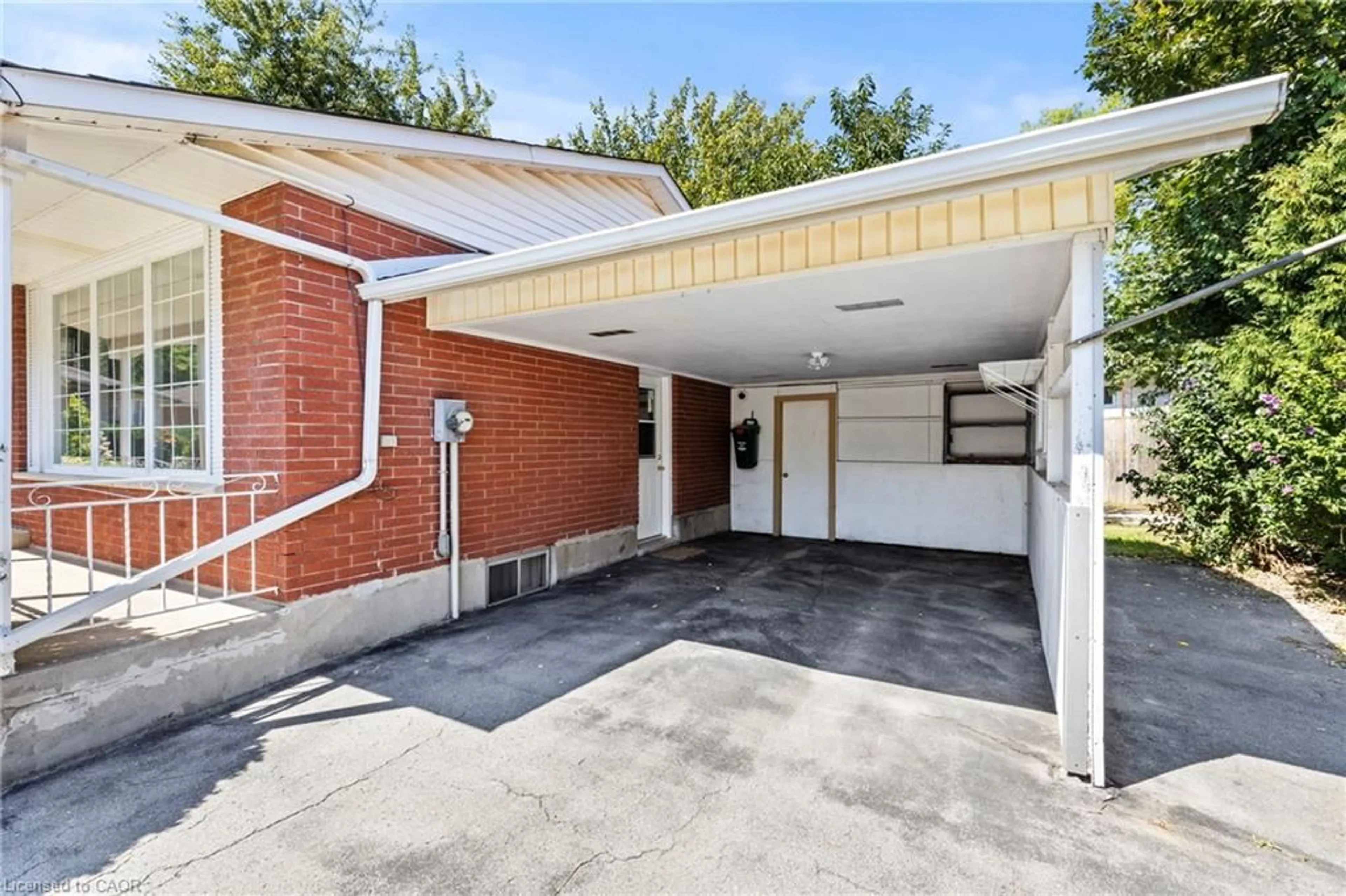 Unknown for 7 Chelmsford Crt, St. Catharines Ontario L2M 6H4