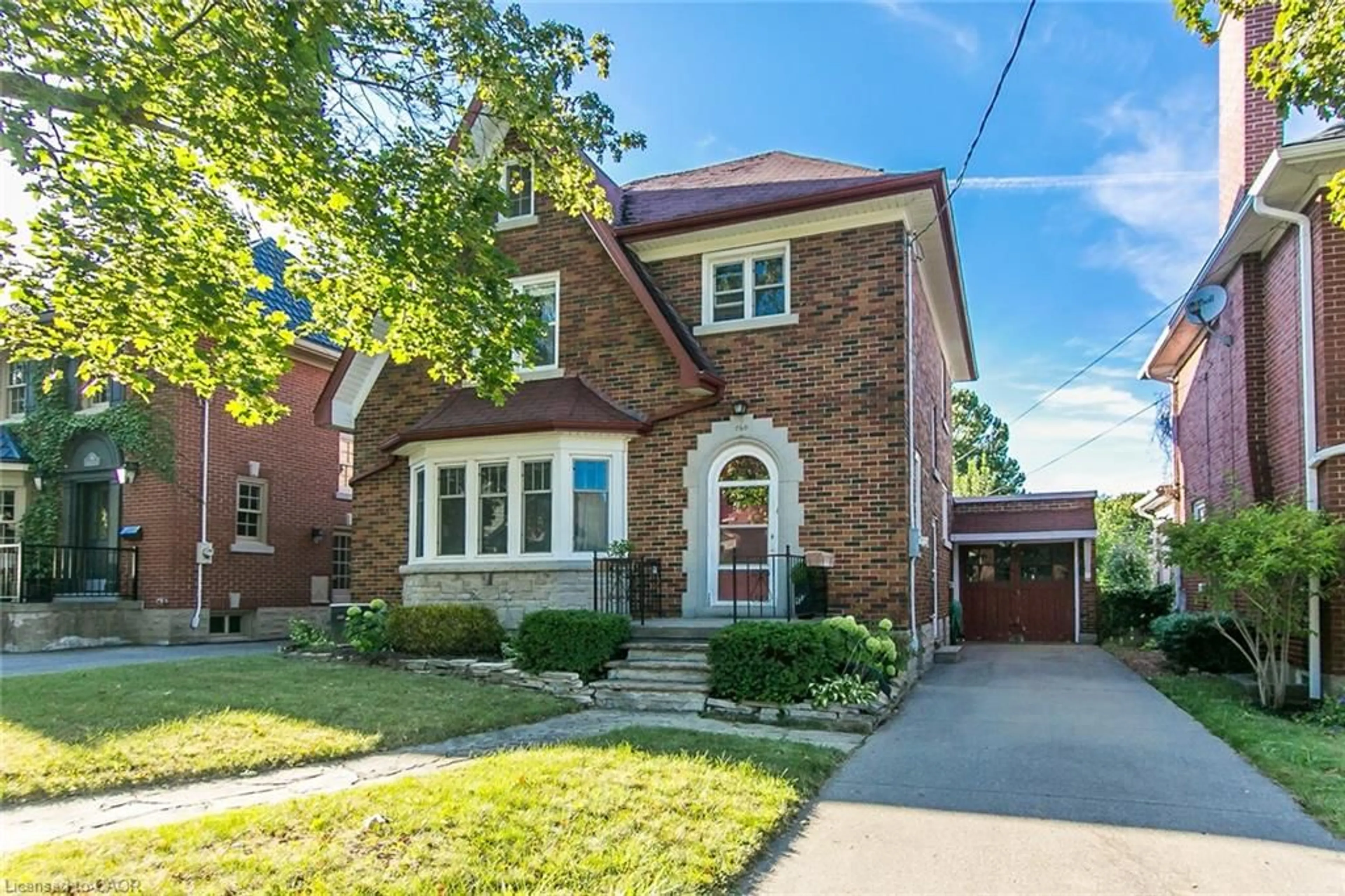 Home with brick exterior material, street for 260 Cameron St, Kitchener Ontario N2H 3B5