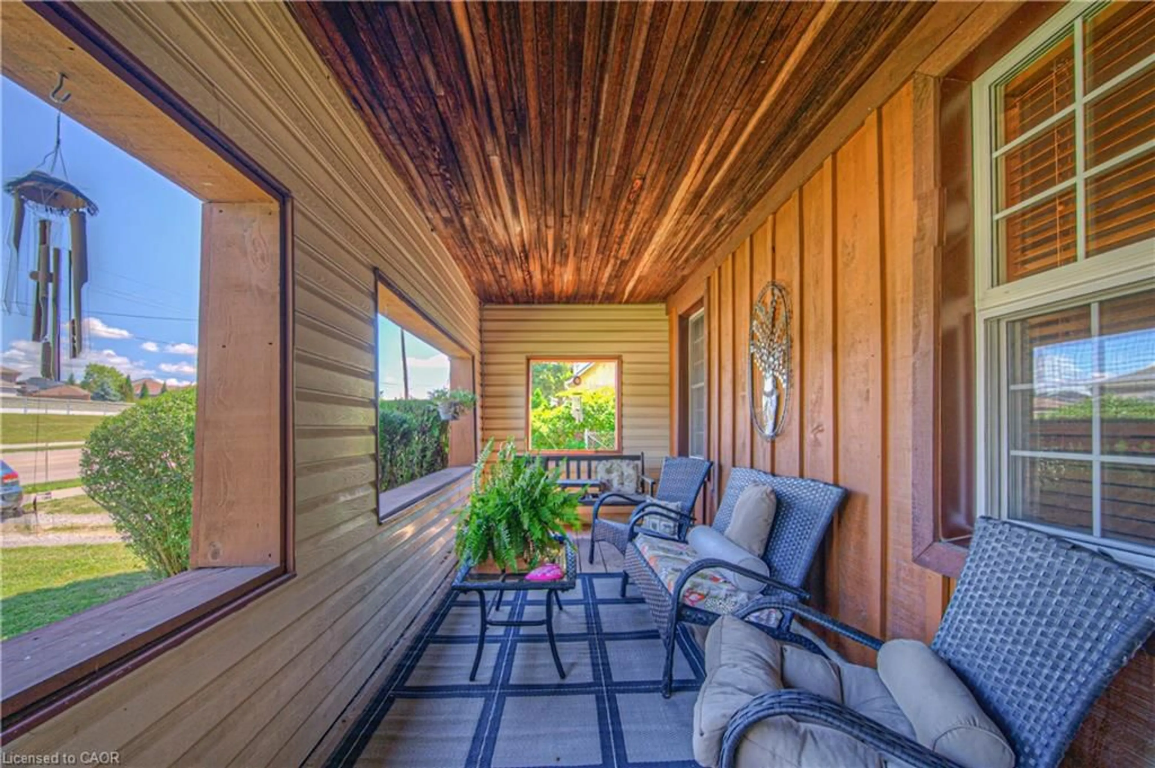 Patio, water/lake/river/ocean view for 500 Dundas St, Cambridge Ontario N1R 5R9