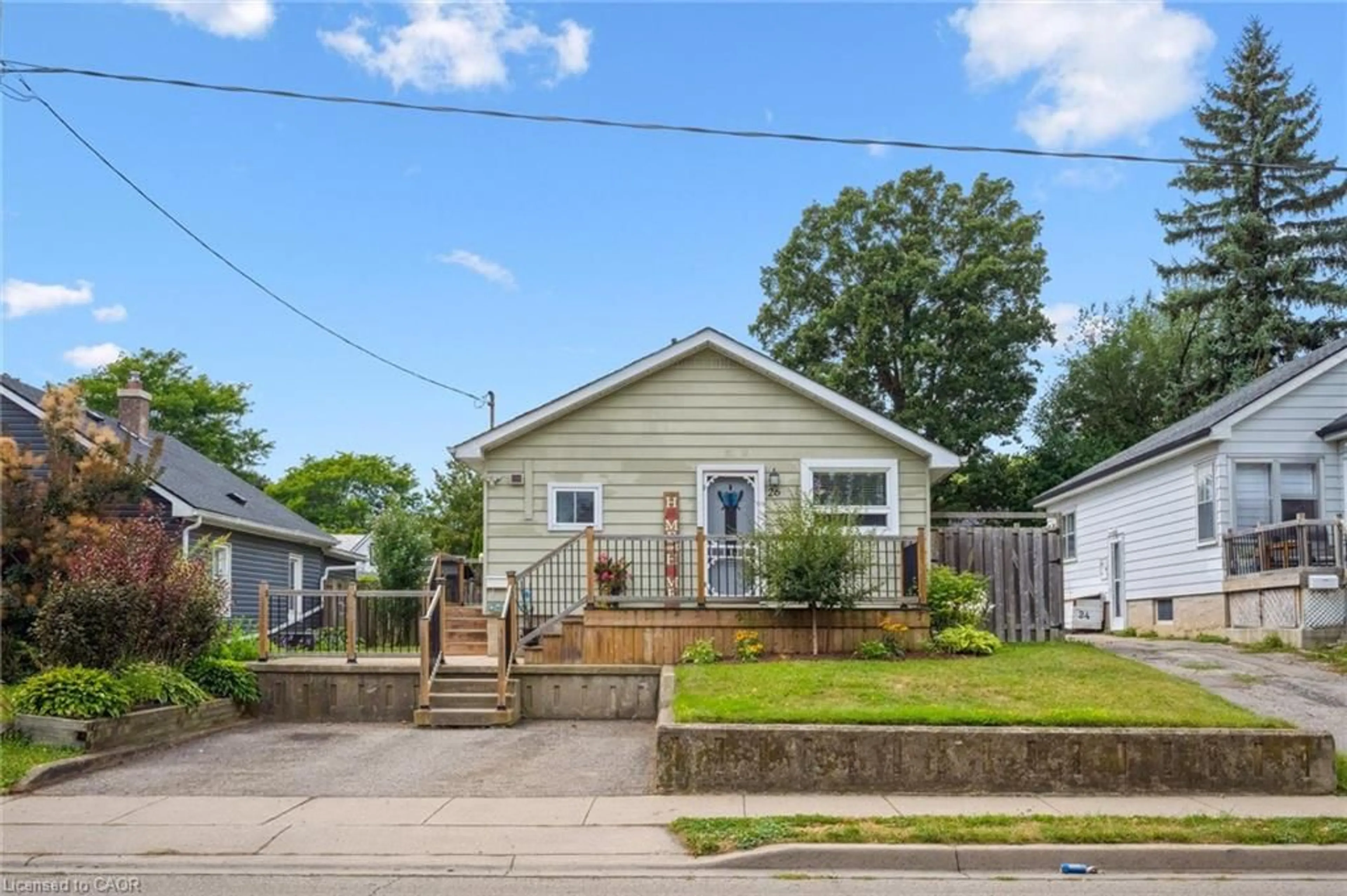 Home with vinyl exterior material, street for 26 Chalmers St, Cambridge Ontario N1R 5B2