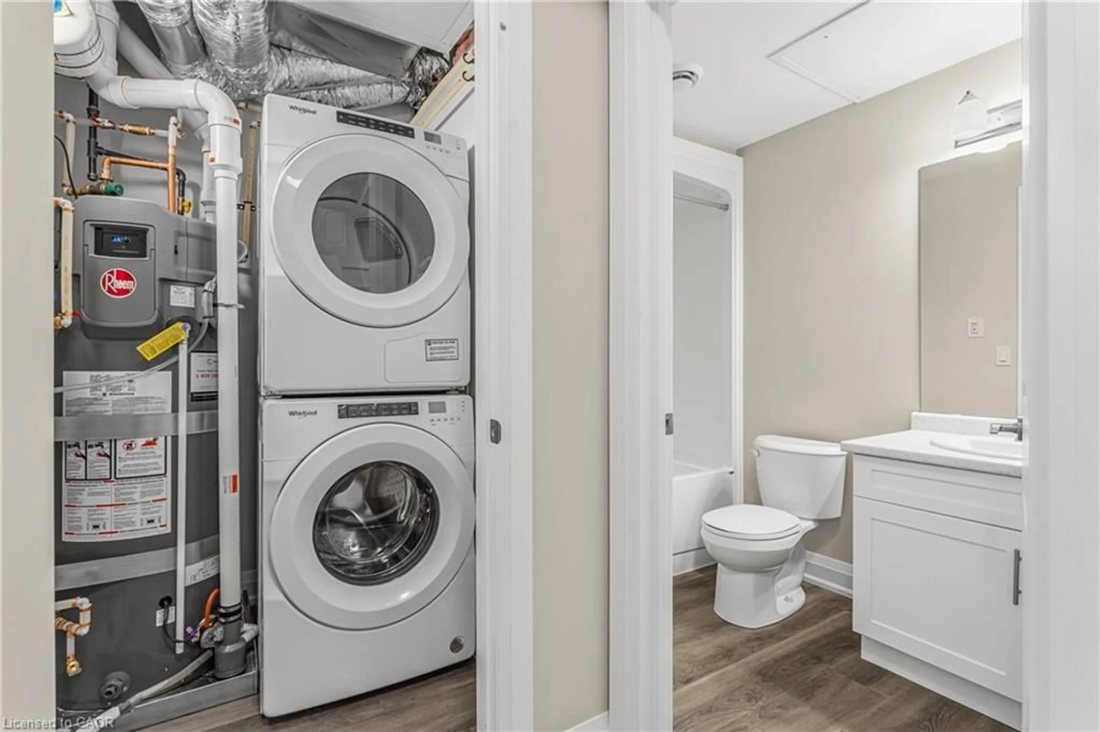 Laundry room for 118 Summersides Blvd #114, Fonthill Ontario L0E 1E1