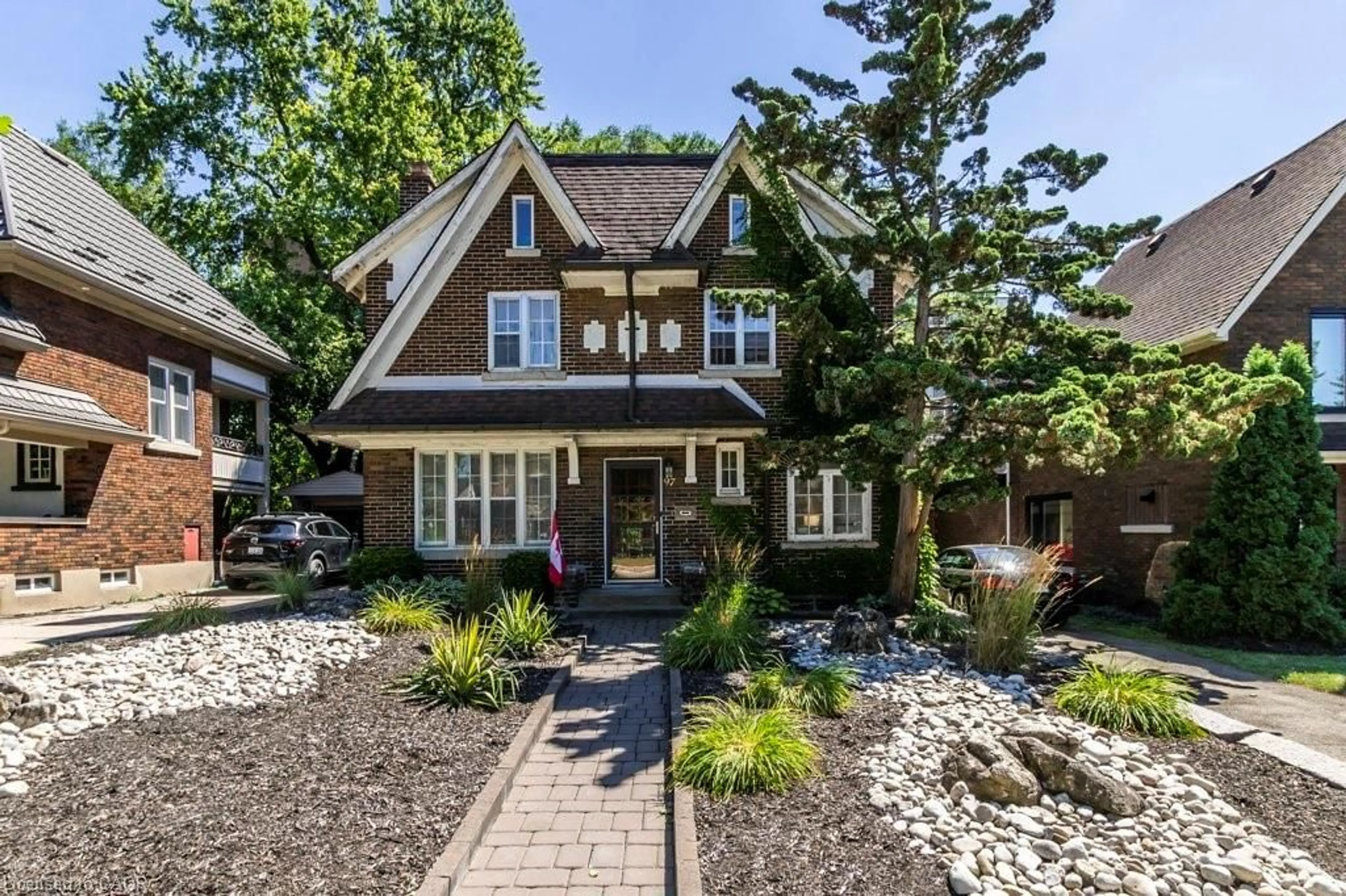Home with brick exterior material, street for 97 Union Blvd, Kitchener Ontario N2G 2K3