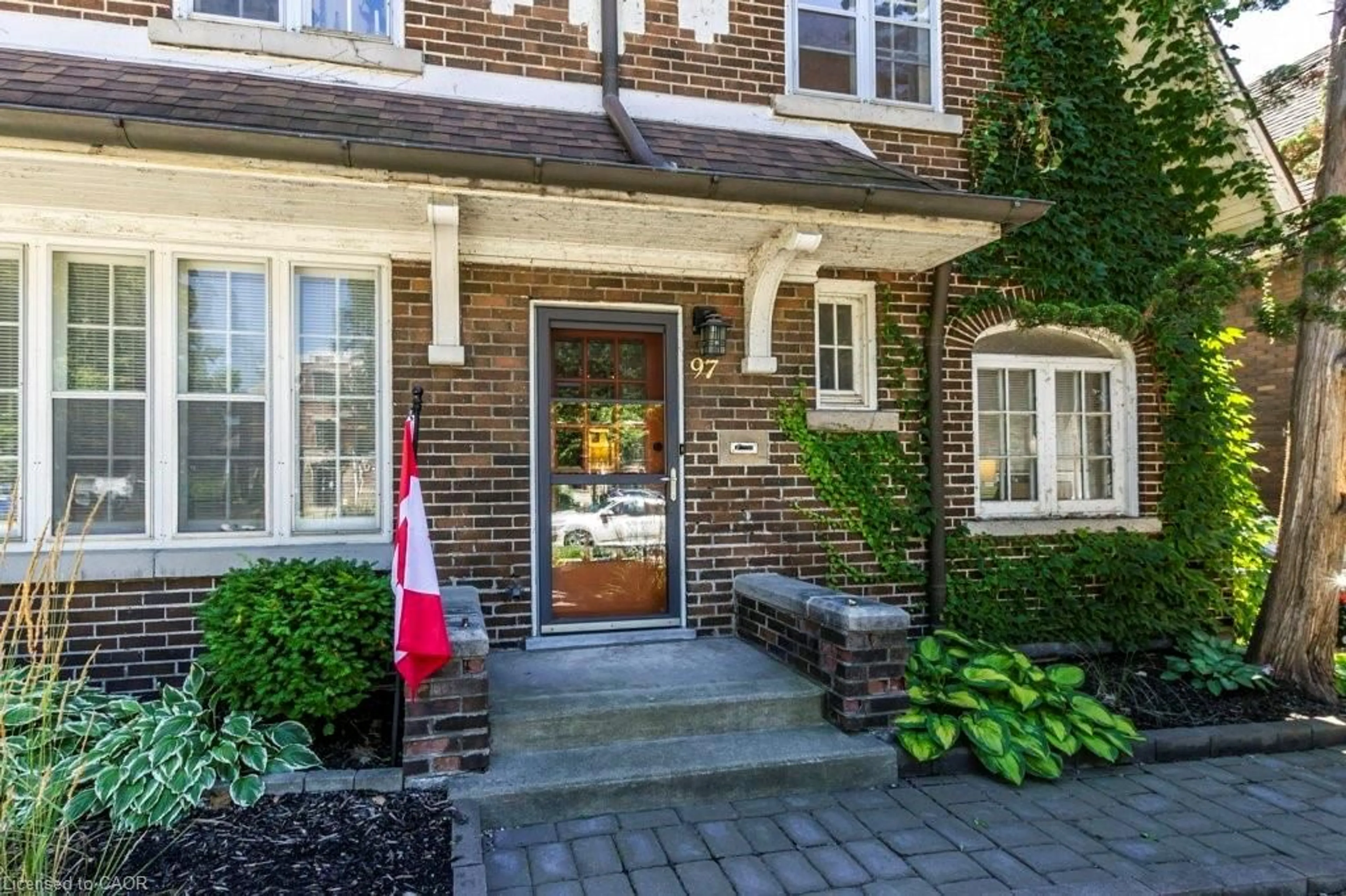 Home with brick exterior material, street for 97 Union Blvd, Kitchener Ontario N2G 2K3