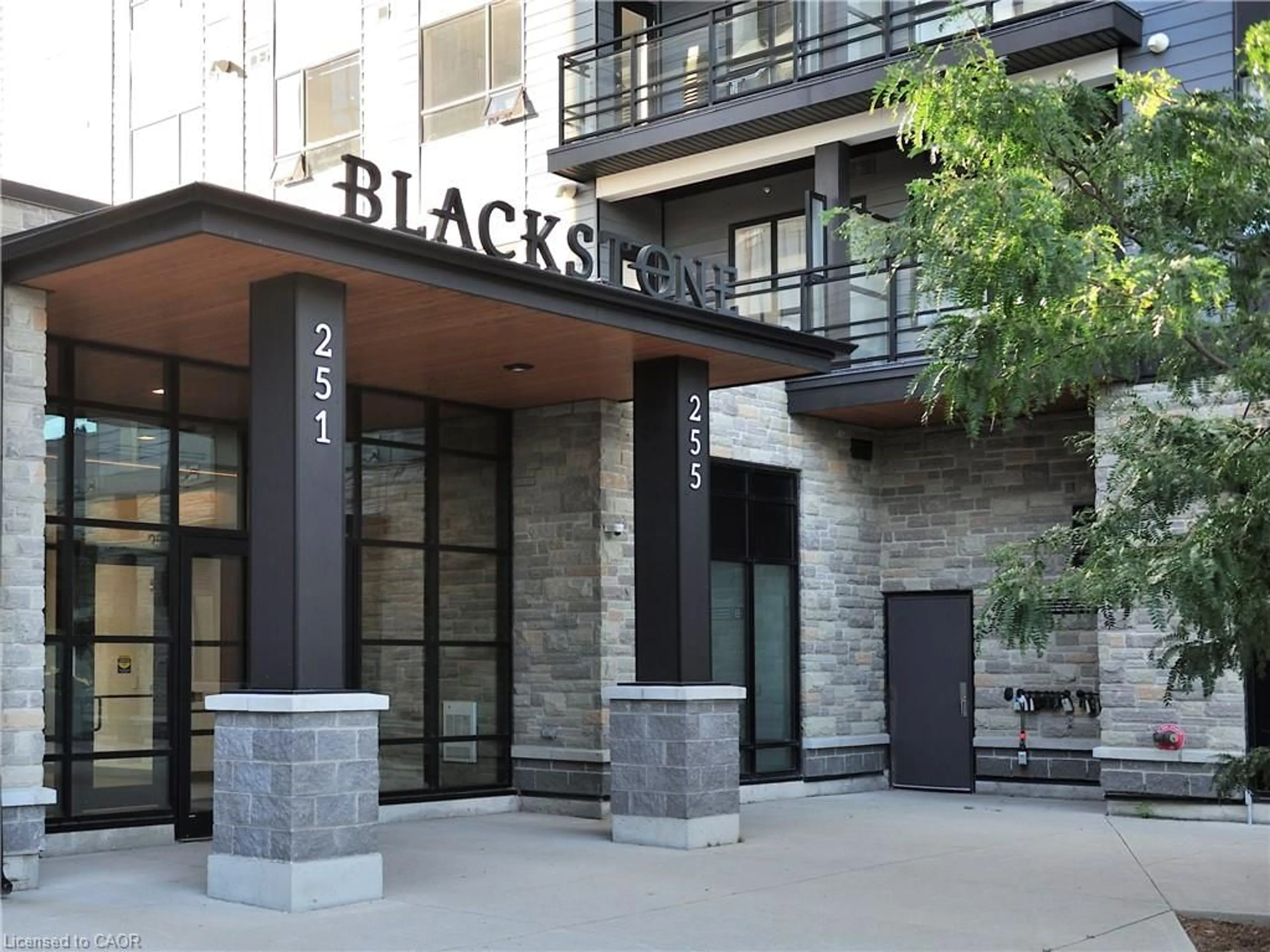 Lobby for 251 Northfield Drive East Dr #403, Waterloo Ontario N2K 0G5