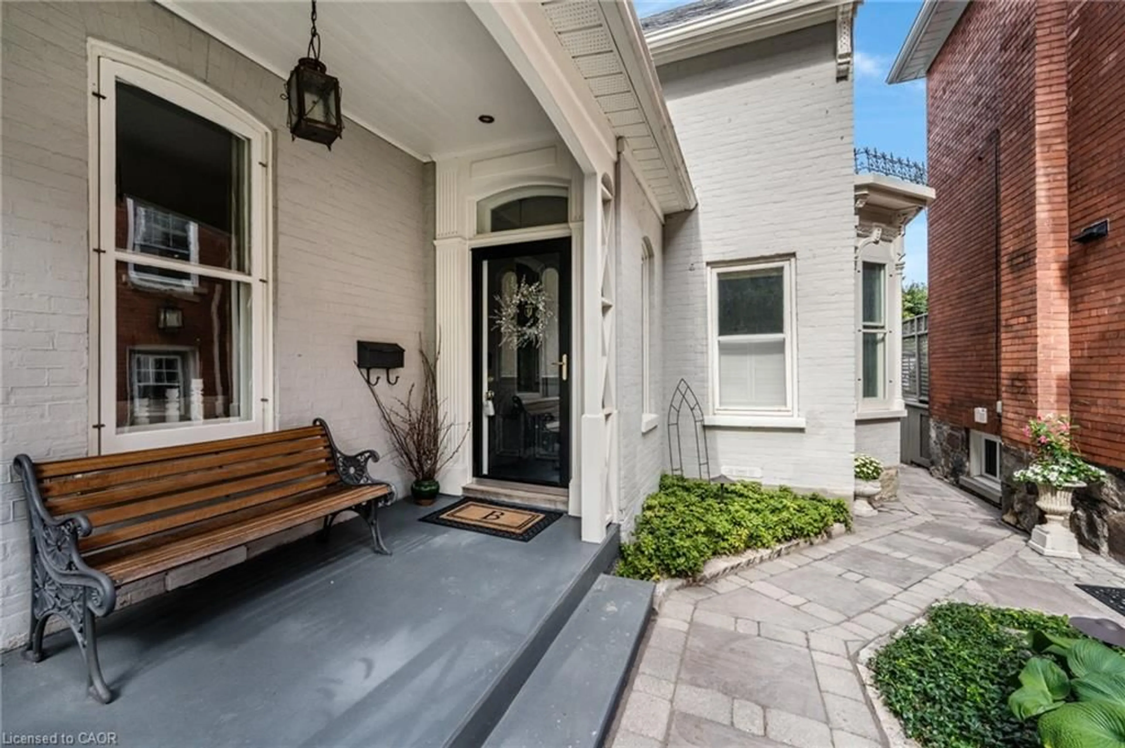 Indoor entryway for 90 Blair Rd, Cambridge Ontario N1S 2J3