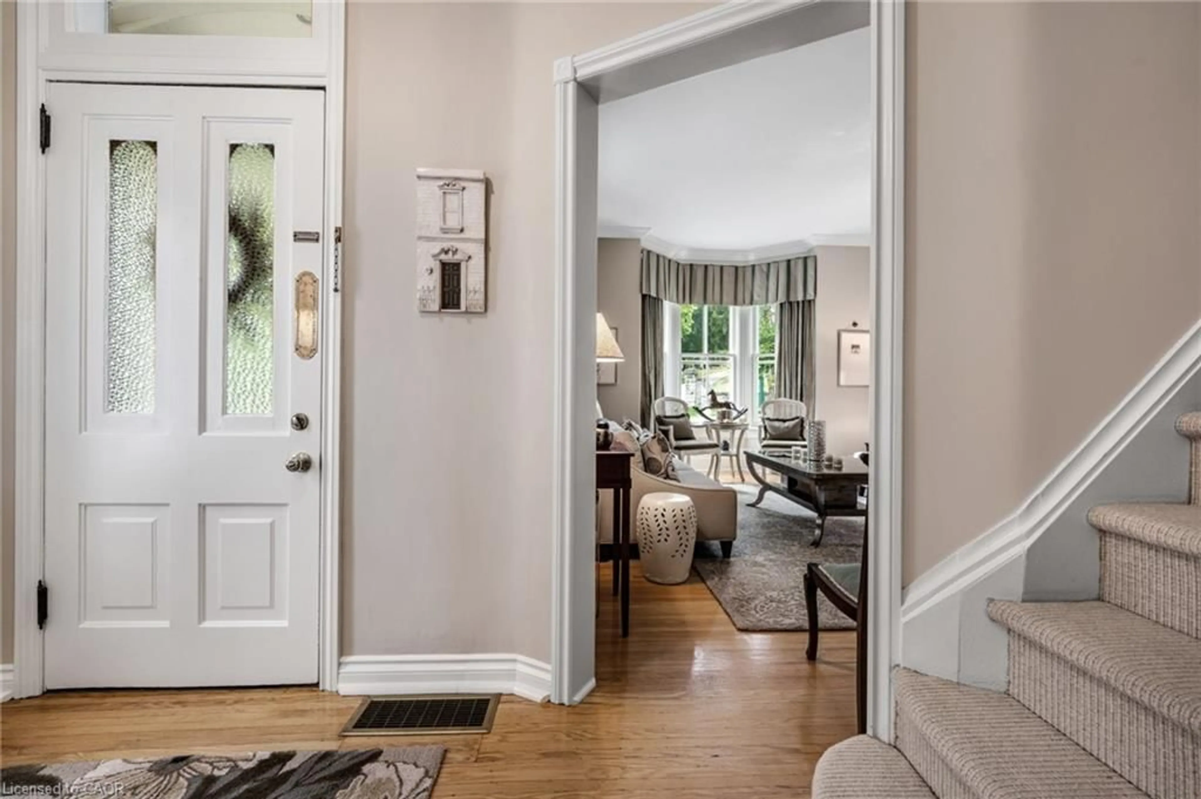 Indoor entryway for 90 Blair Rd, Cambridge Ontario N1S 2J3