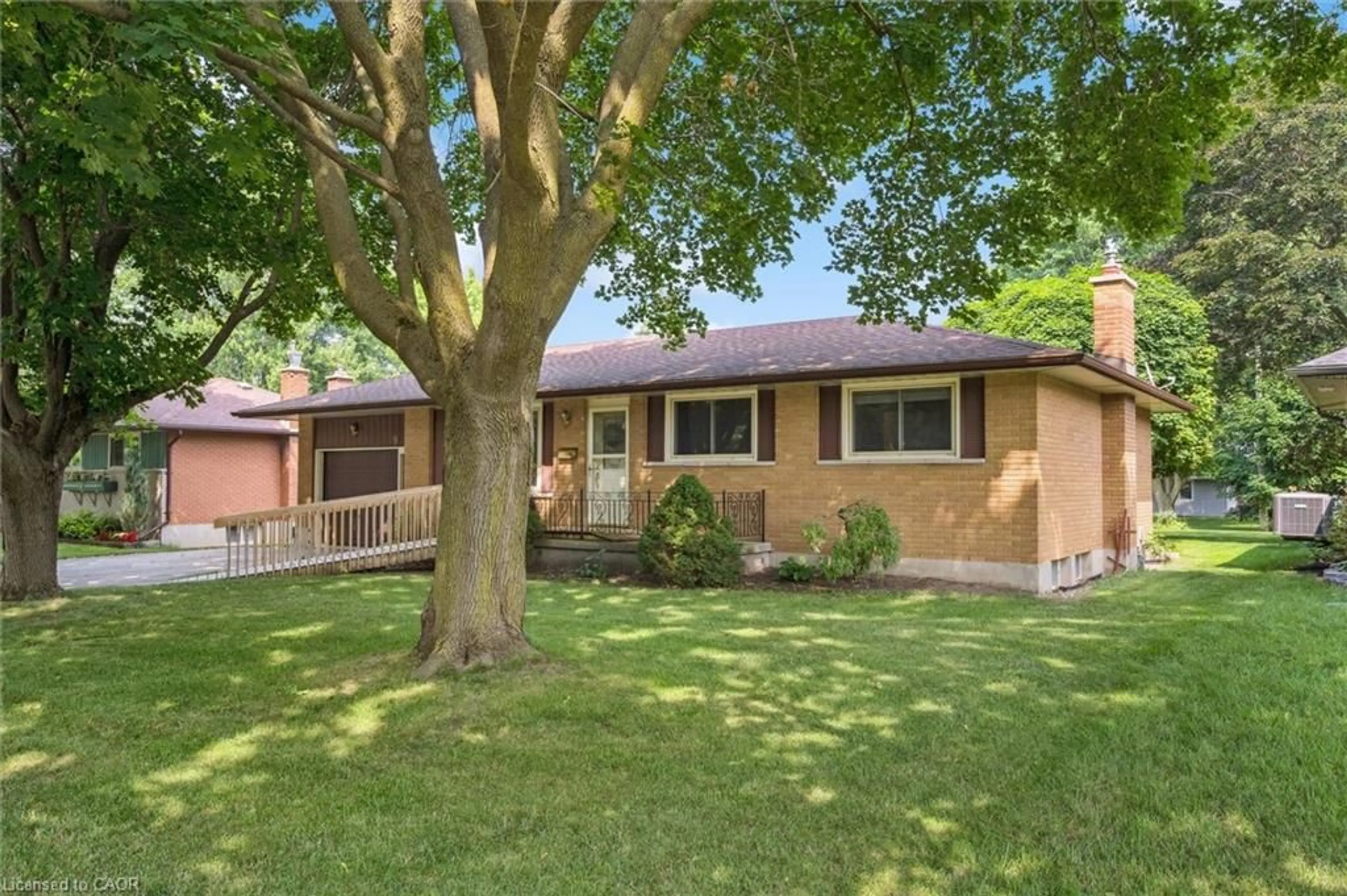 Home with brick exterior material, street for 9 Robin Dr, Elmira Ontario N3B 1W9