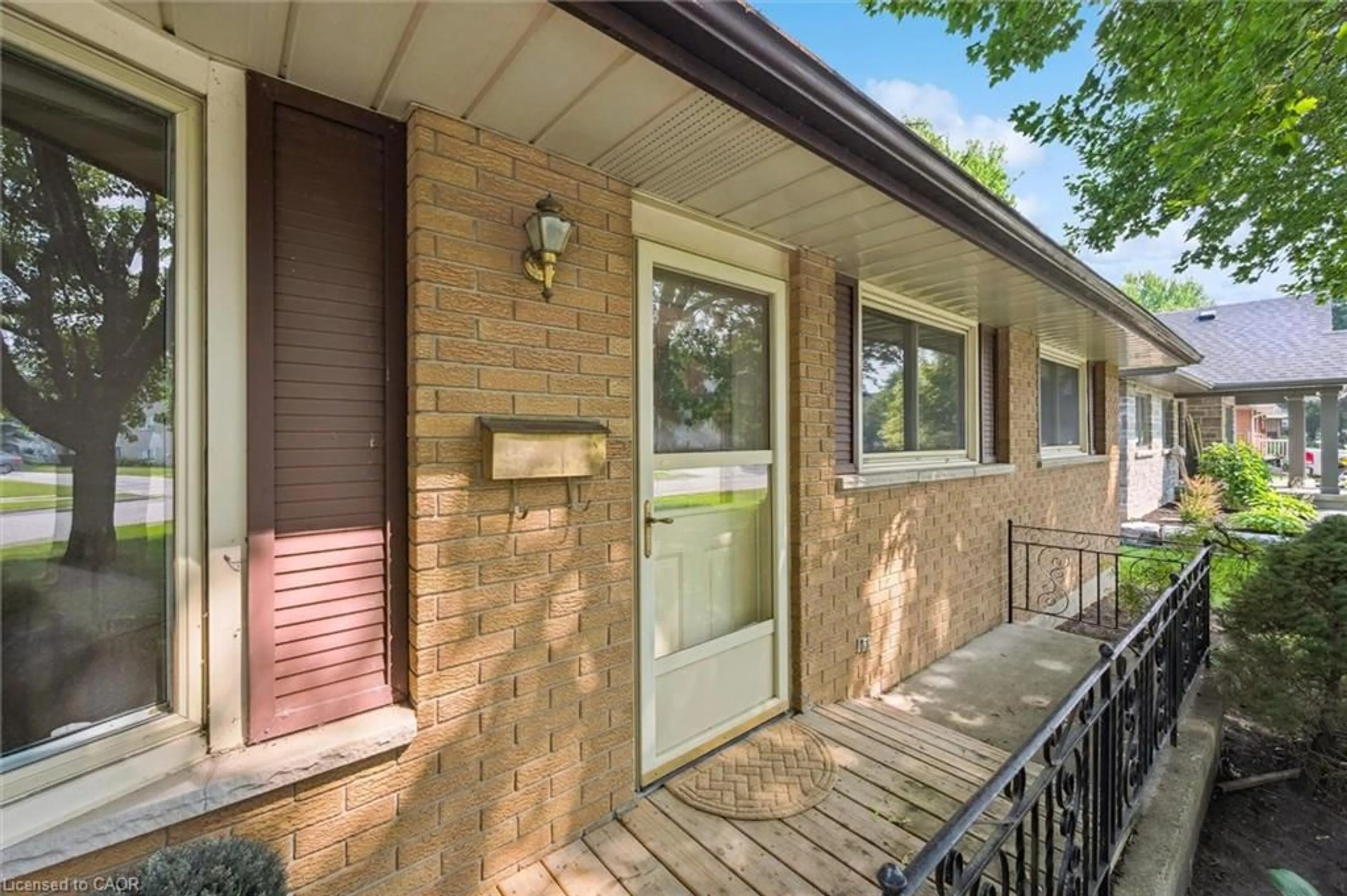 Home with brick exterior material, street for 9 Robin Dr, Elmira Ontario N3B 1W9