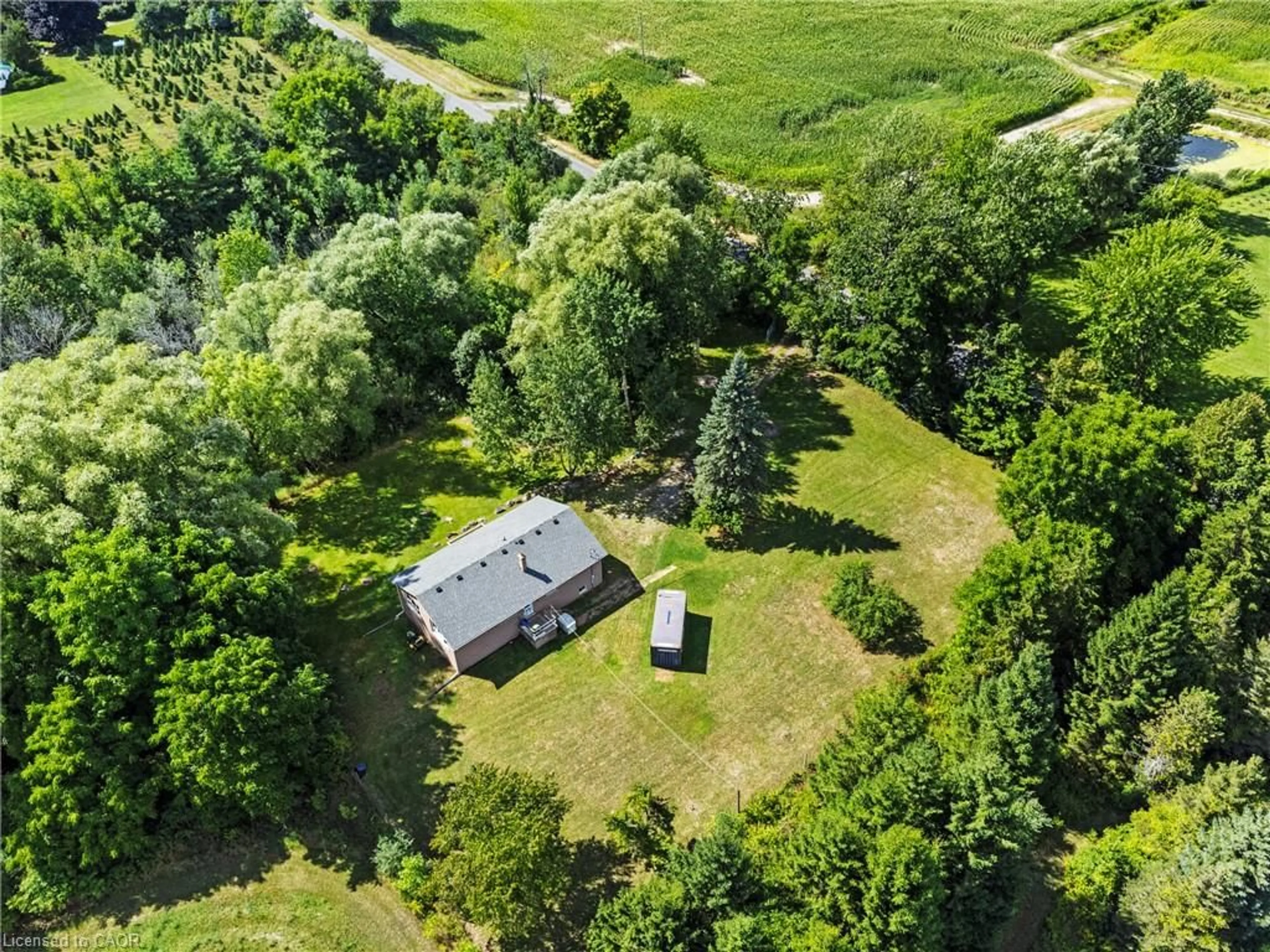 A pic from outside/outdoor area/front of a property/back of a property/a pic from drone, unknown for 1744 6th Con Rd W, Flamborough Ontario N0B 1L0