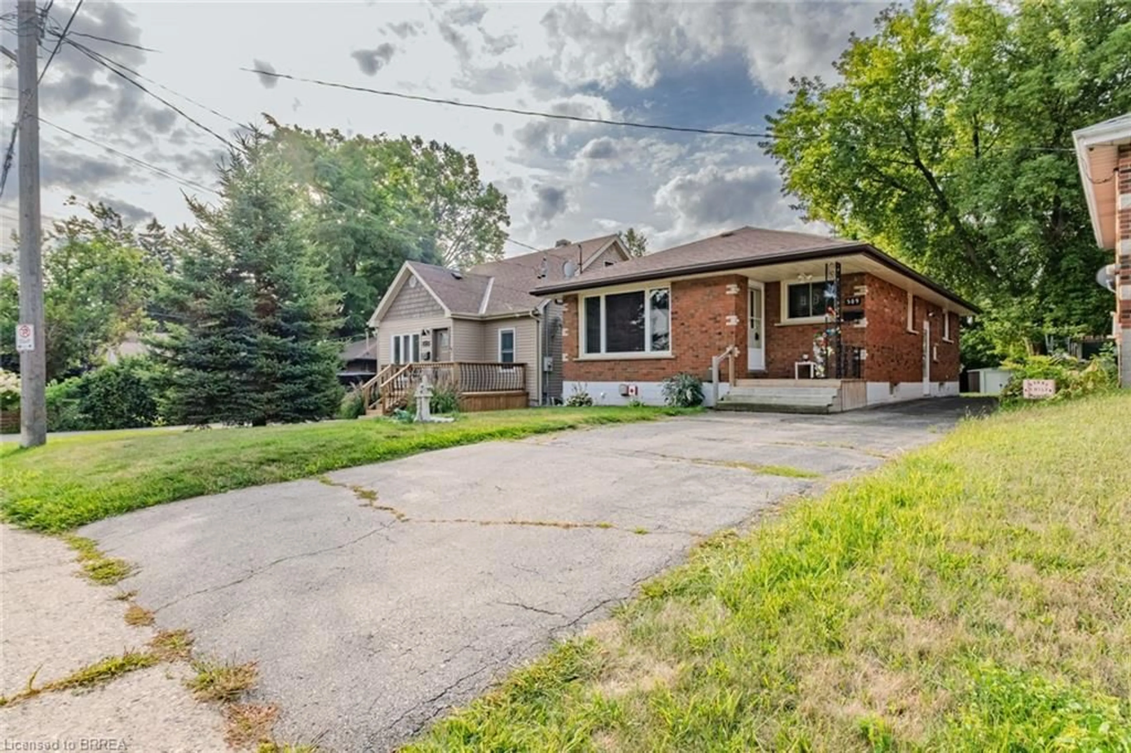 Unknown for 389 Nelson St, Brantford Ontario N3S 4E6
