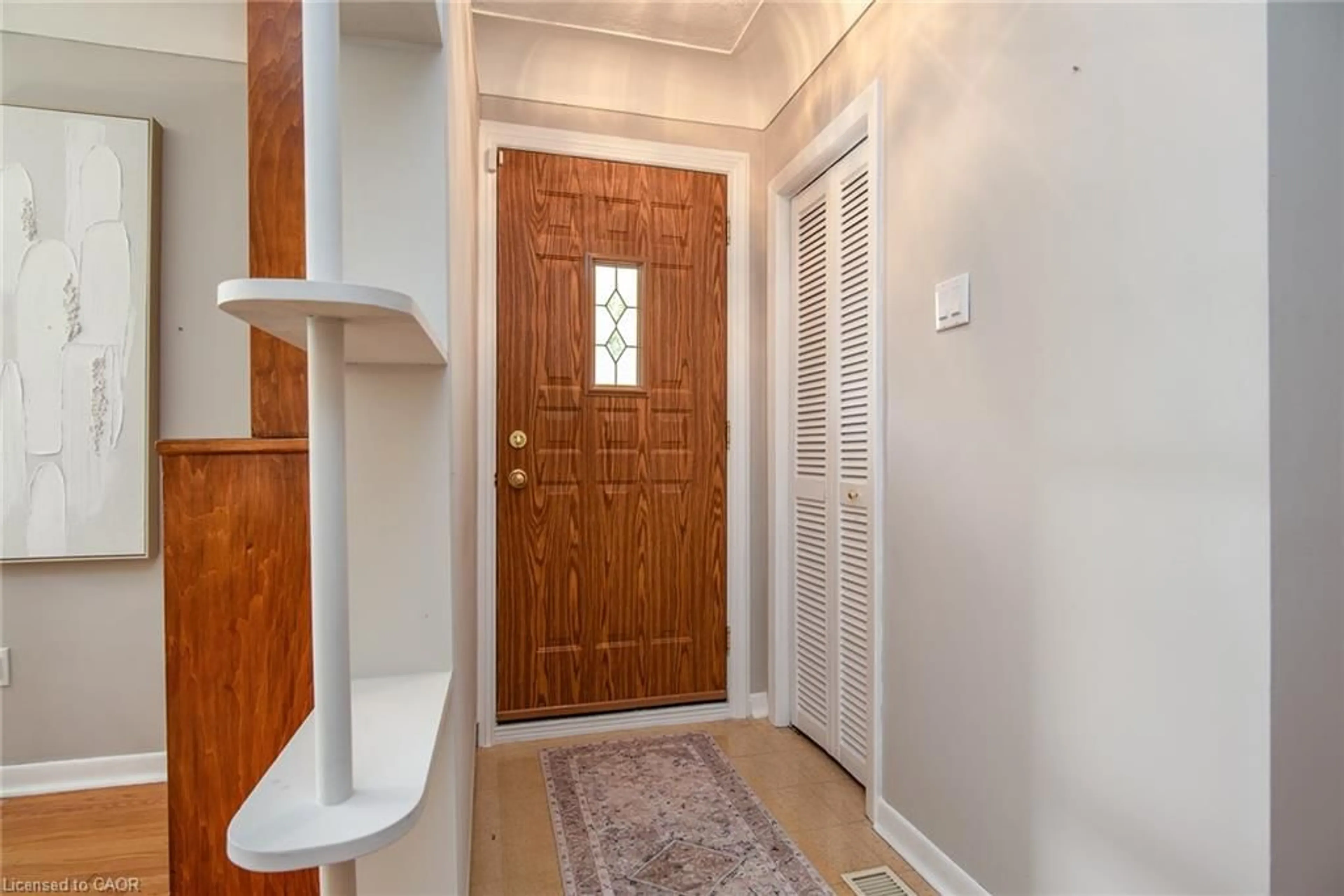 Indoor entryway for 148 Siebert Ave, Kitchener Ontario N2C 2A8
